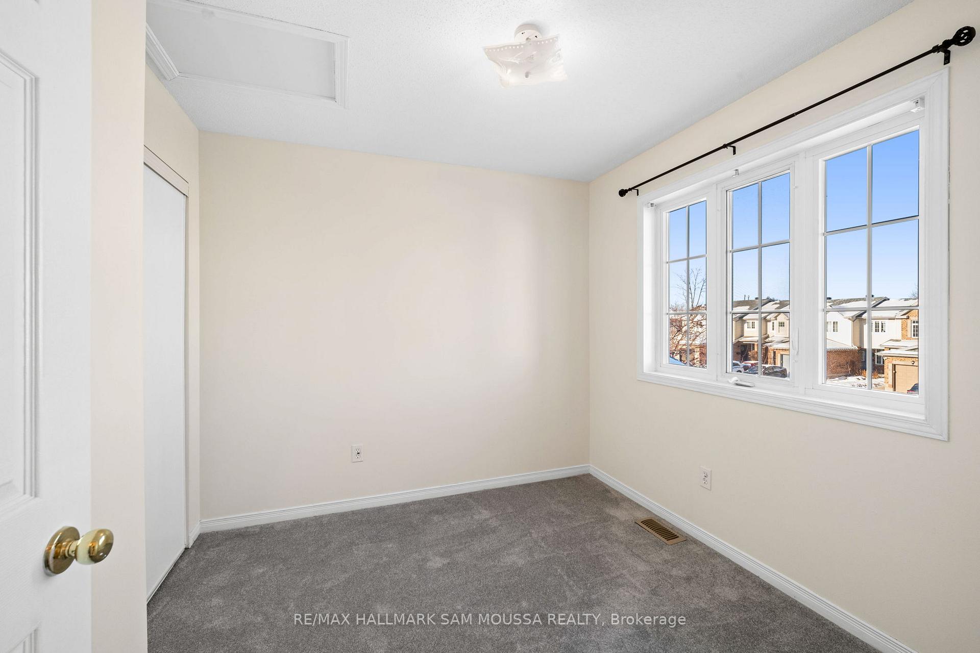 Photo 24 of 18 Drumso Street, Ottawa, Hunt Club Park/Greenboro — HOMEH