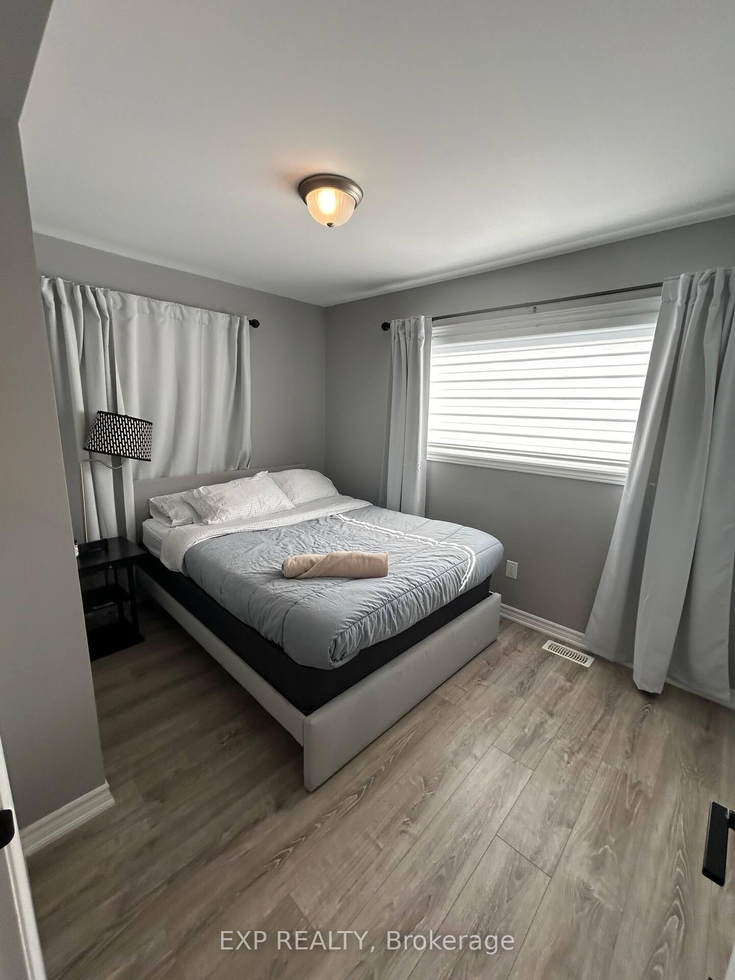 Photo 9 of 213 Makadewa Private, Ottawa, CFB Rockcliffe and Area — HOMEH