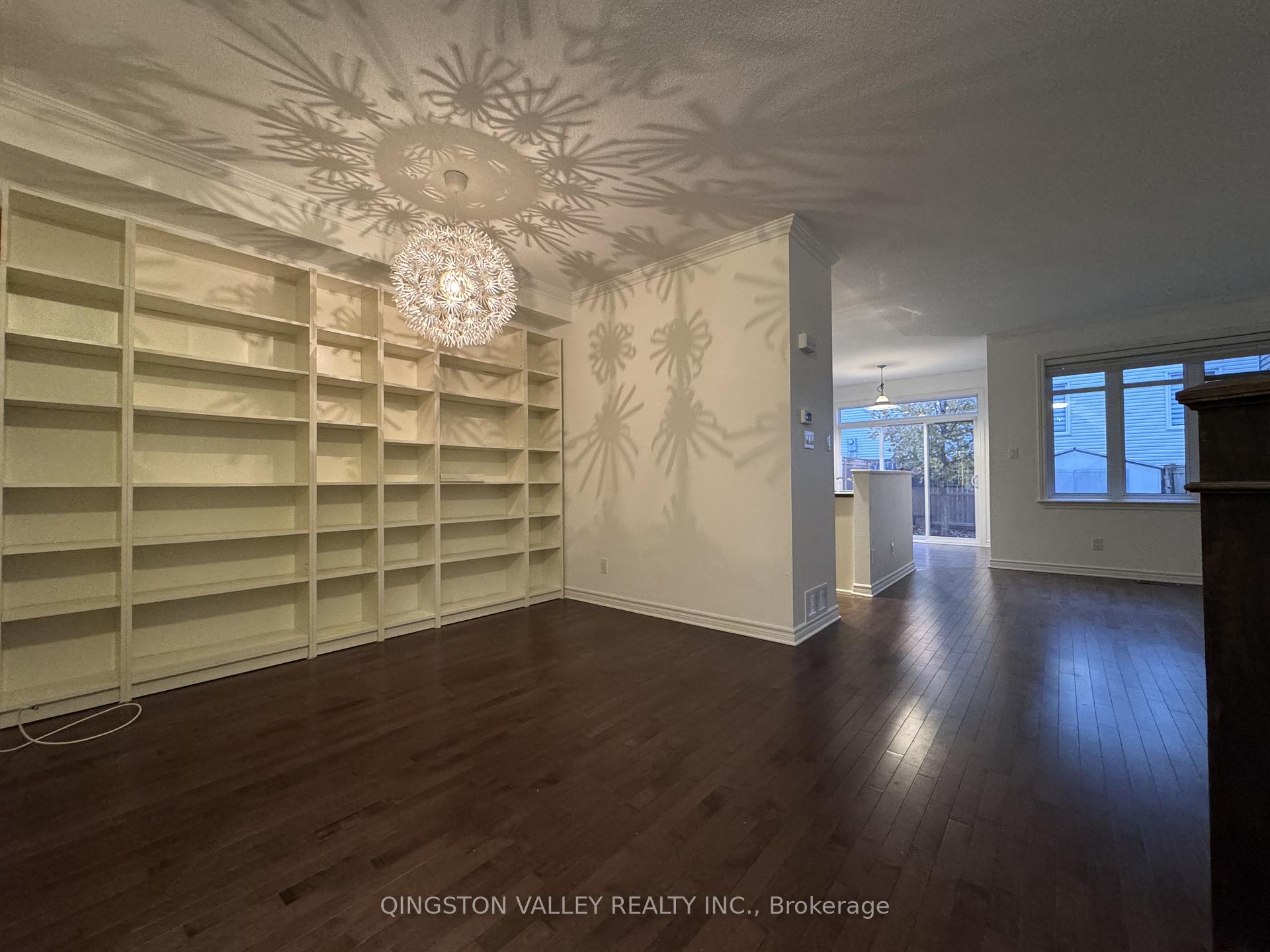 Photo 6 of 40 Torbec Avenue, Ottawa, Kanata - Kanata Lakes/Heritage Hills — HOMEH