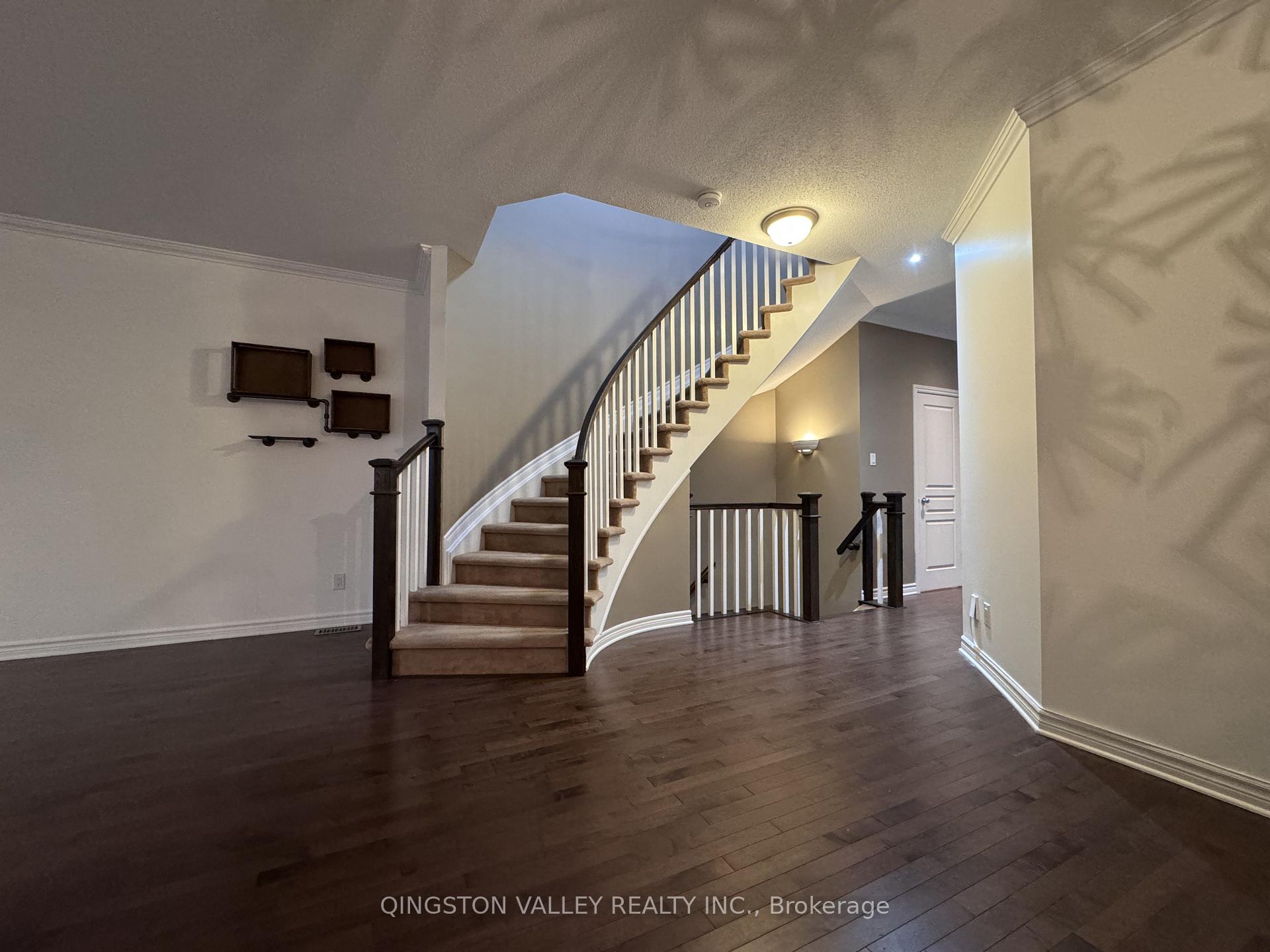 Photo 7 of 40 Torbec Avenue, Ottawa, Kanata - Kanata Lakes/Heritage Hills — HOMEH