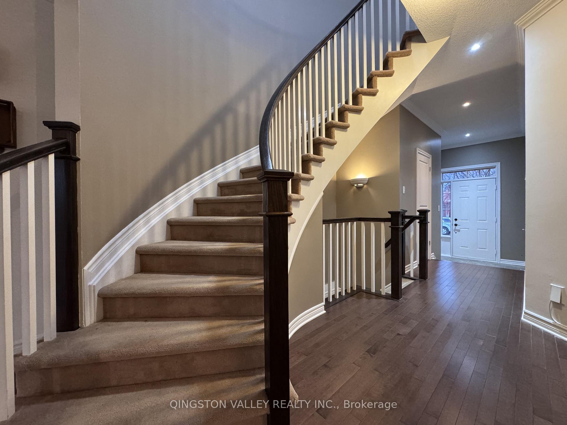 Photo 8 of 40 Torbec Avenue, Ottawa, Kanata - Kanata Lakes/Heritage Hills — HOMEH
