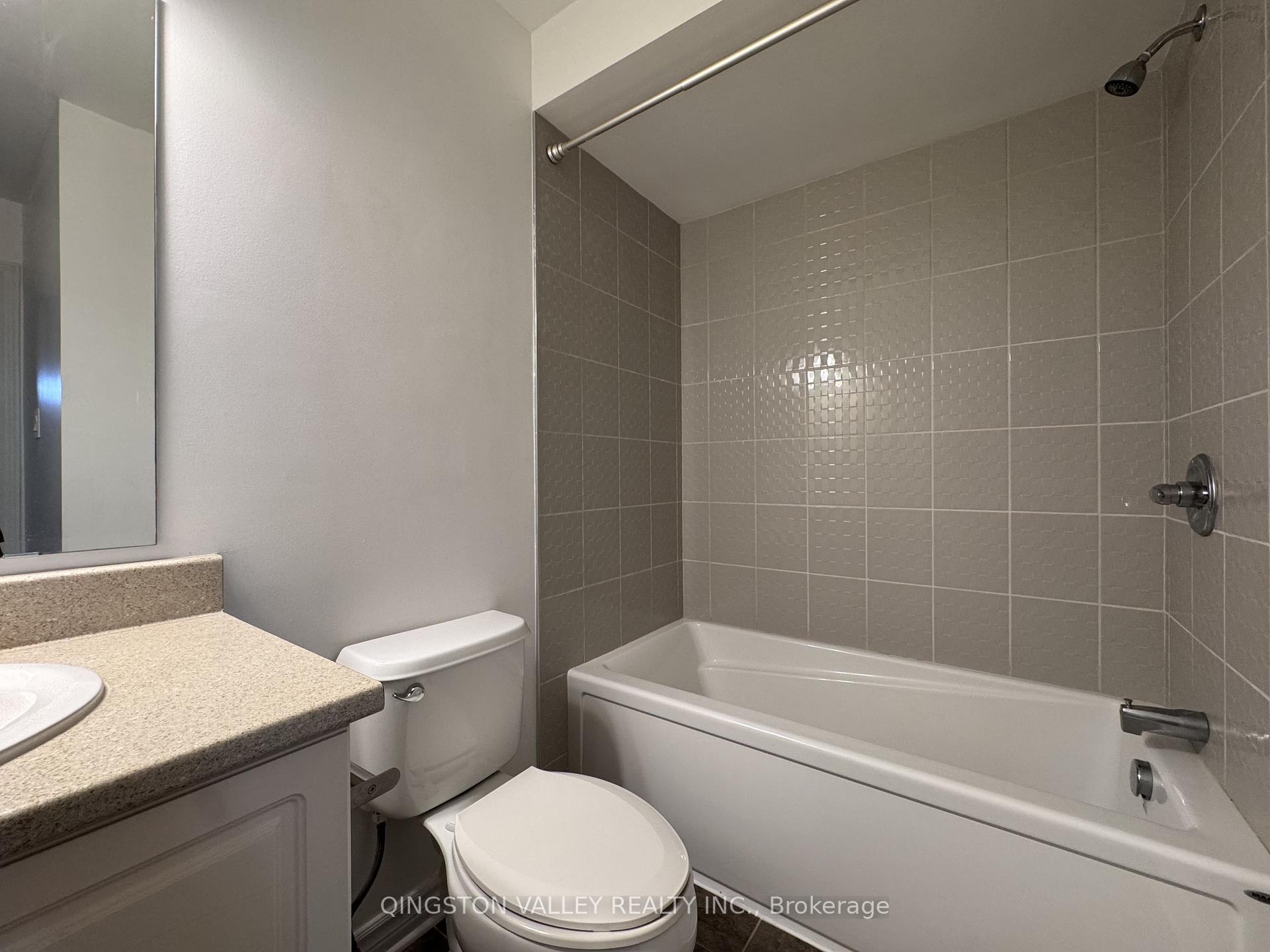 Photo 24 of 40 Torbec Avenue, Ottawa, Kanata - Kanata Lakes/Heritage Hills — HOMEH