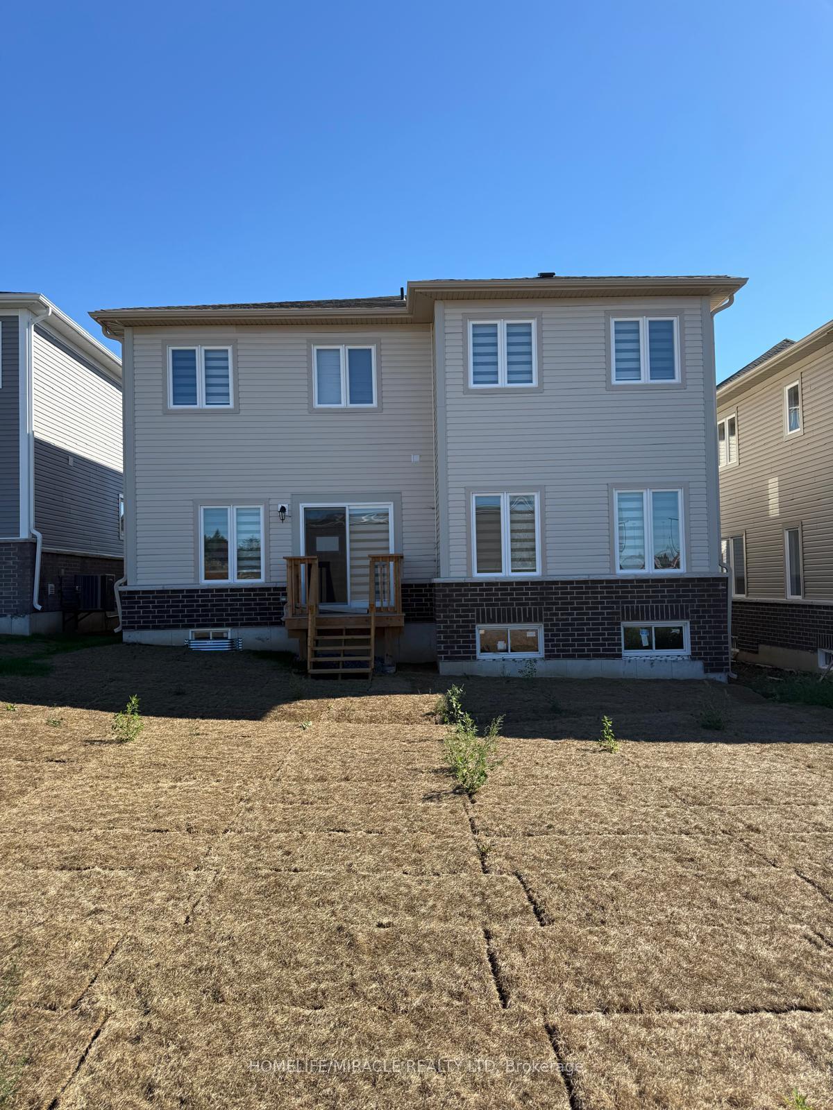 Photo 3 of 109 Windermere Boulevard, Loyalist, Bath — HOMEH
