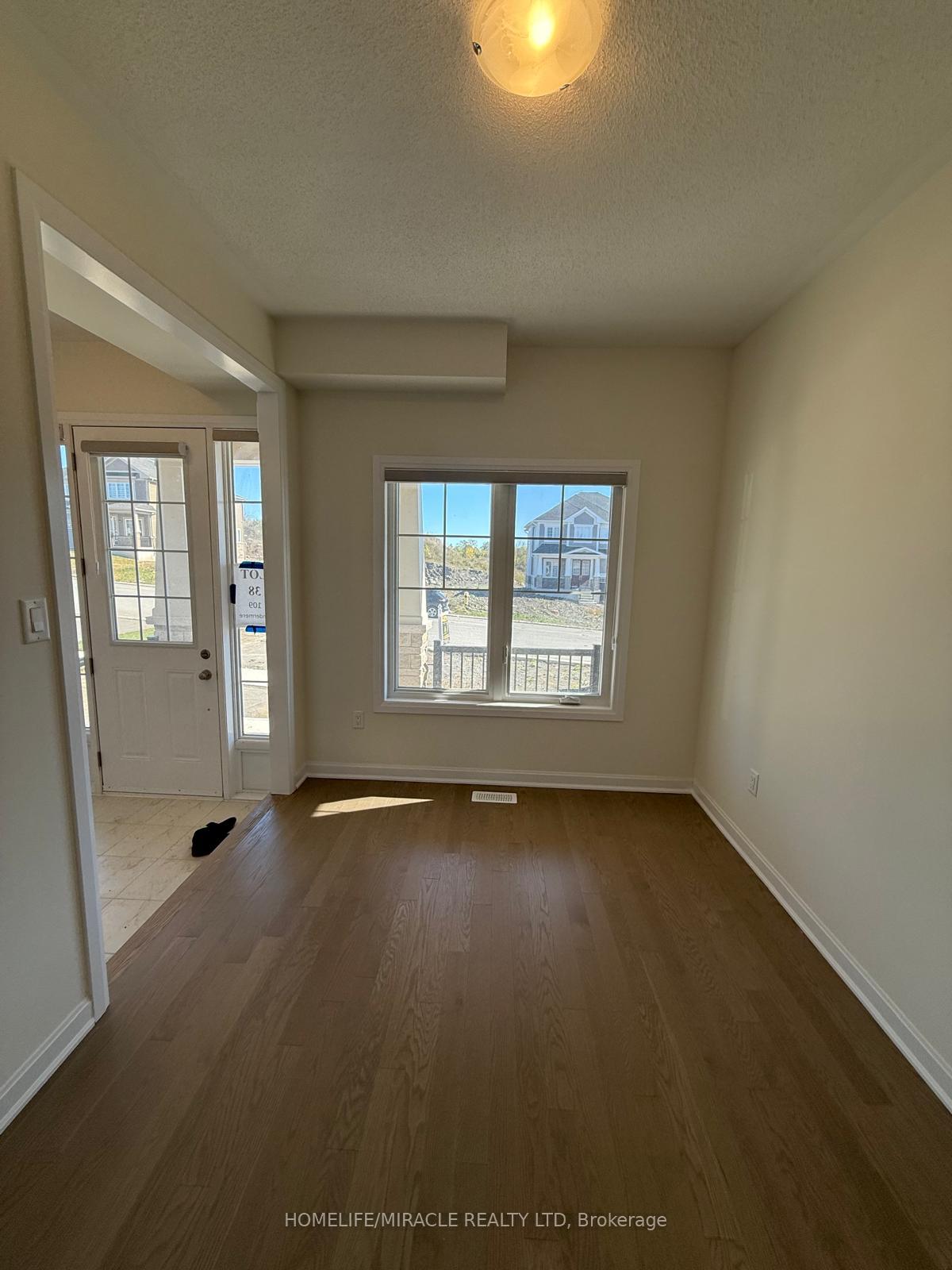 Photo 6 of 109 Windermere Boulevard, Loyalist, Bath — HOMEH