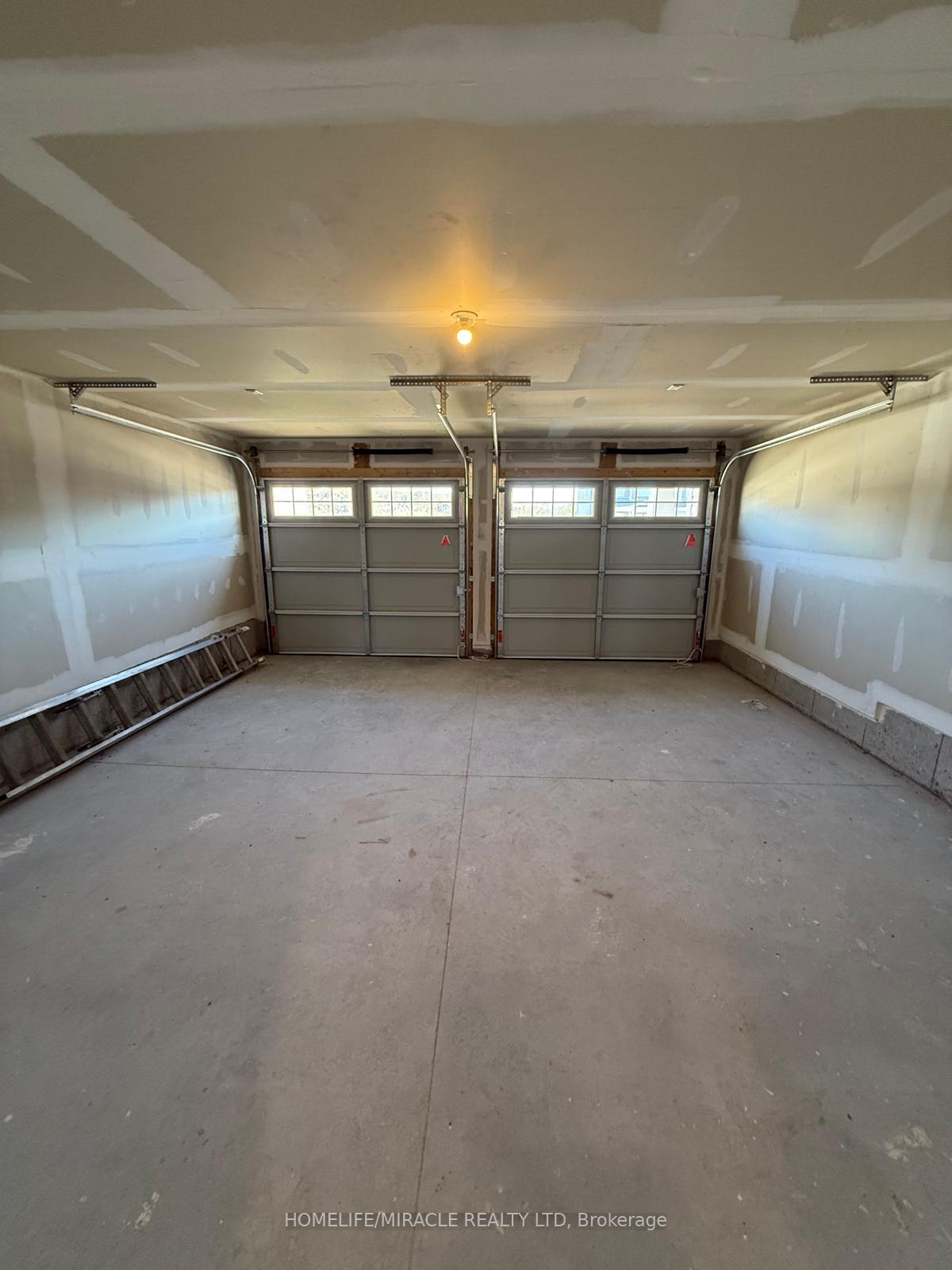 Photo 18 of 109 Windermere Boulevard, Loyalist, Bath — HOMEH