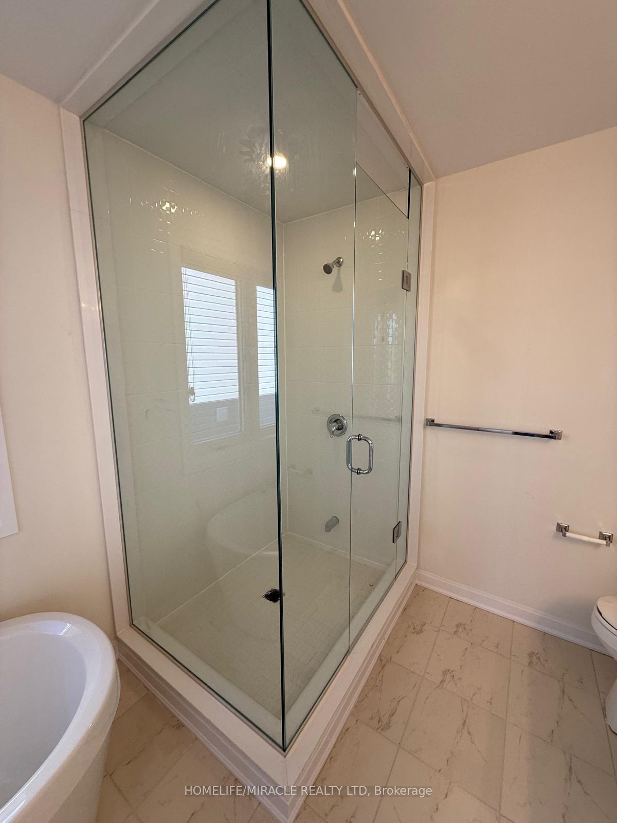 Photo 32 of 109 Windermere Boulevard, Loyalist, Bath — HOMEH