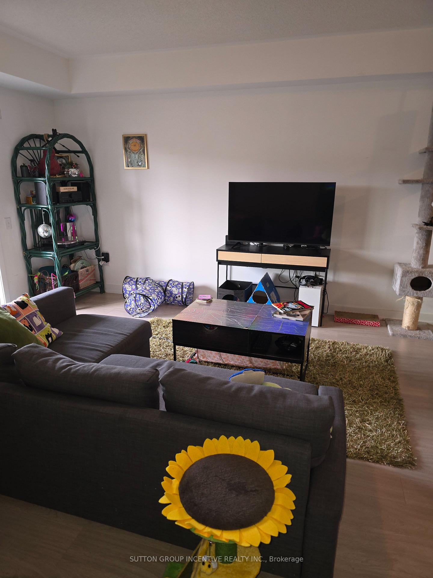 Photo 5 of Unit 106, 4 Spice Way, Barrie, Rural Barrie Southeast — HOMEH
