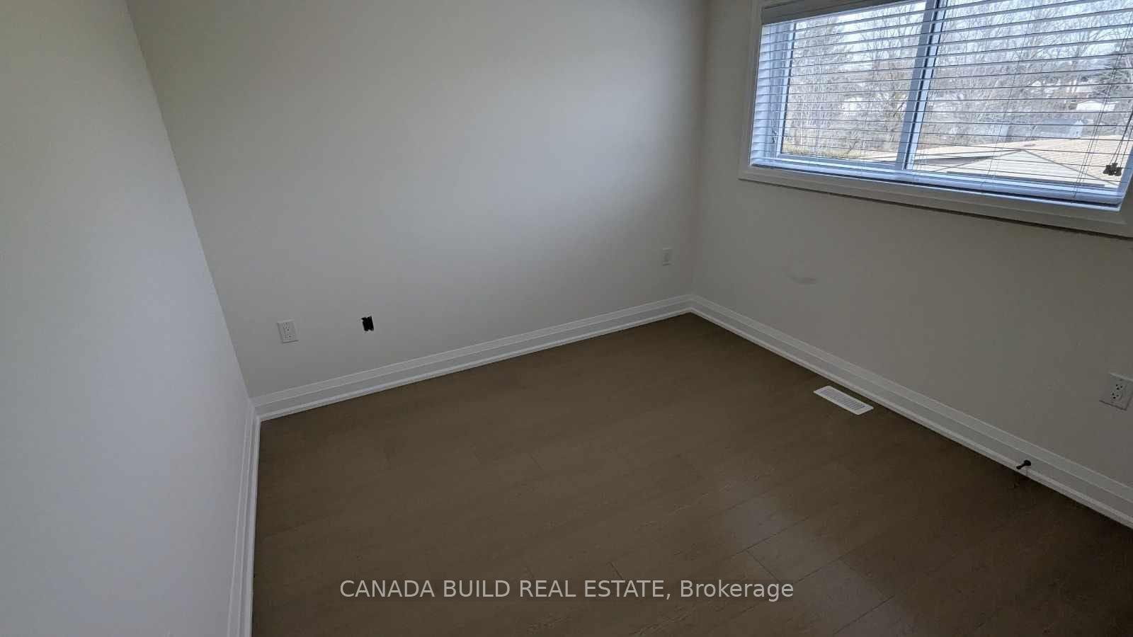 Photo 4 of Unit 11, 1076 Vansickle Road, St. Catharines, Grapeview — HOMEH