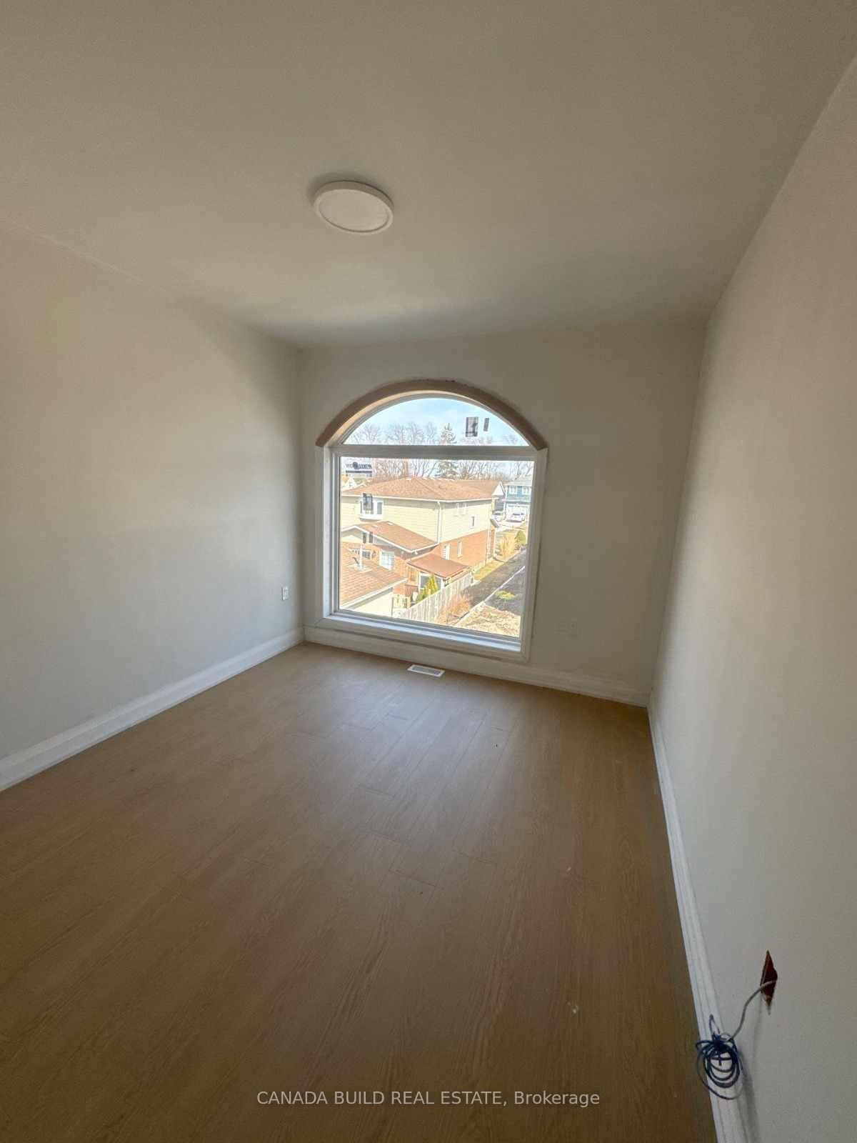 Photo 11 of Unit 11, 1076 Vansickle Road, St. Catharines, Grapeview — HOMEH