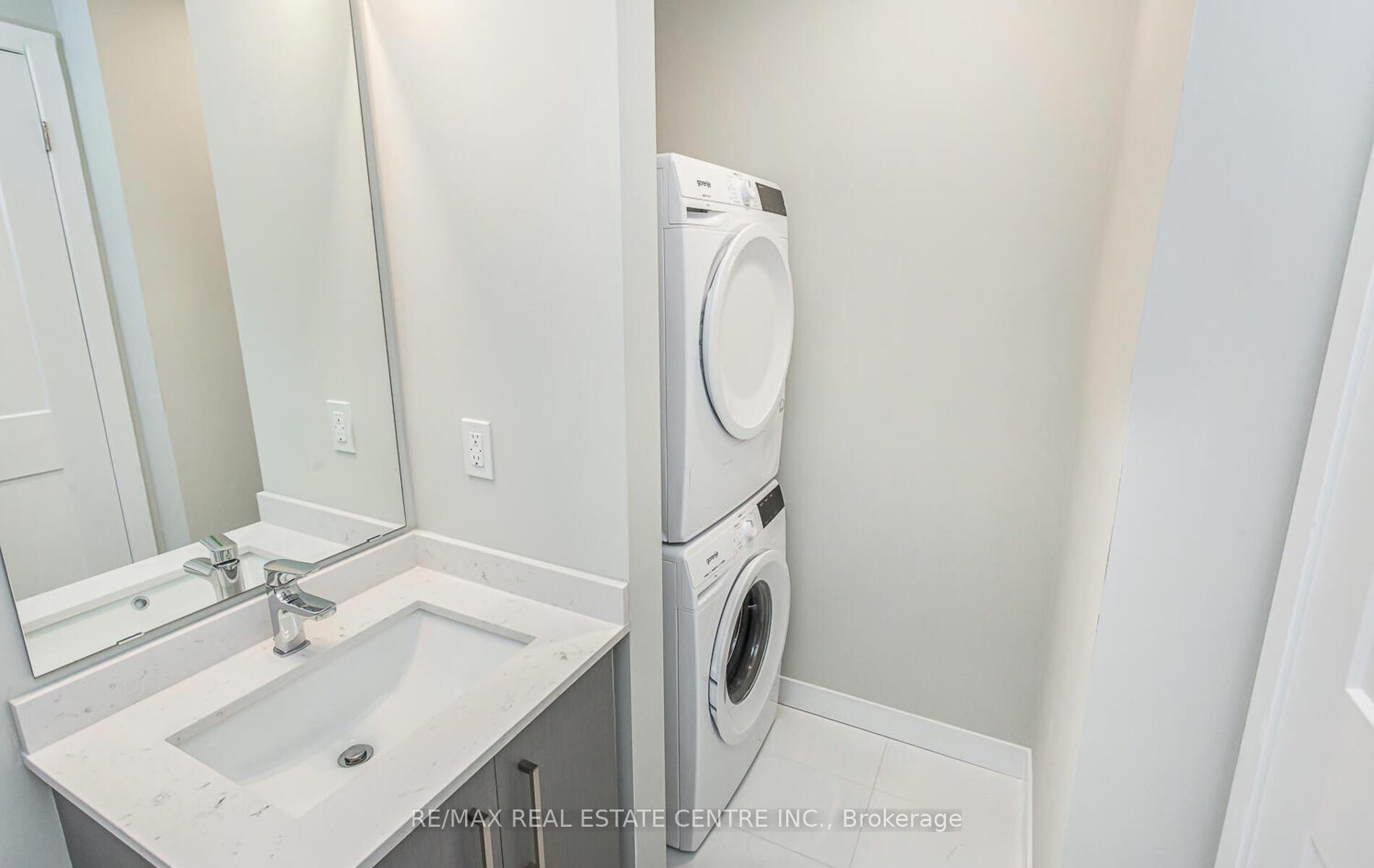 Photo 42 of Unit 2005, 15 Queen Street S, Hamilton, Central — HOMEH