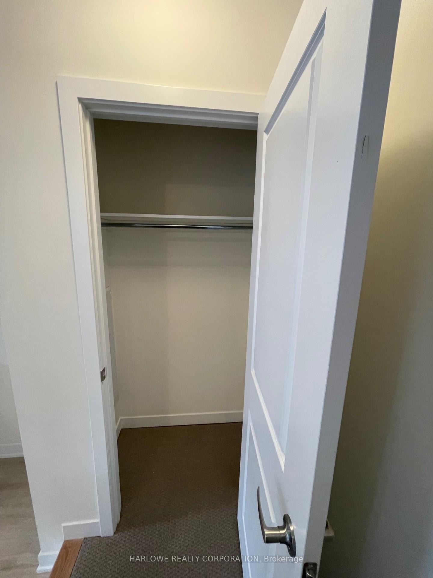 Photo 5 of Unit 1305, 1695 Dersan Street, Pickering, Duffin Heights — HOMEH