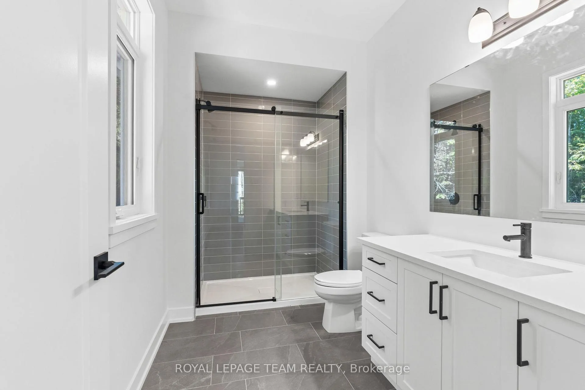 Photo 23 of 80 Hogan Drive, McNab/Braeside, Mcnab/Braeside Twps — HOMEH