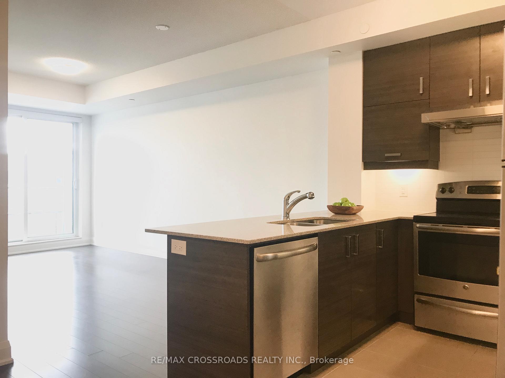 Photo 6 of Unit 211, 8200 Birchmount Road, Markham, Unionville — HOMEH
