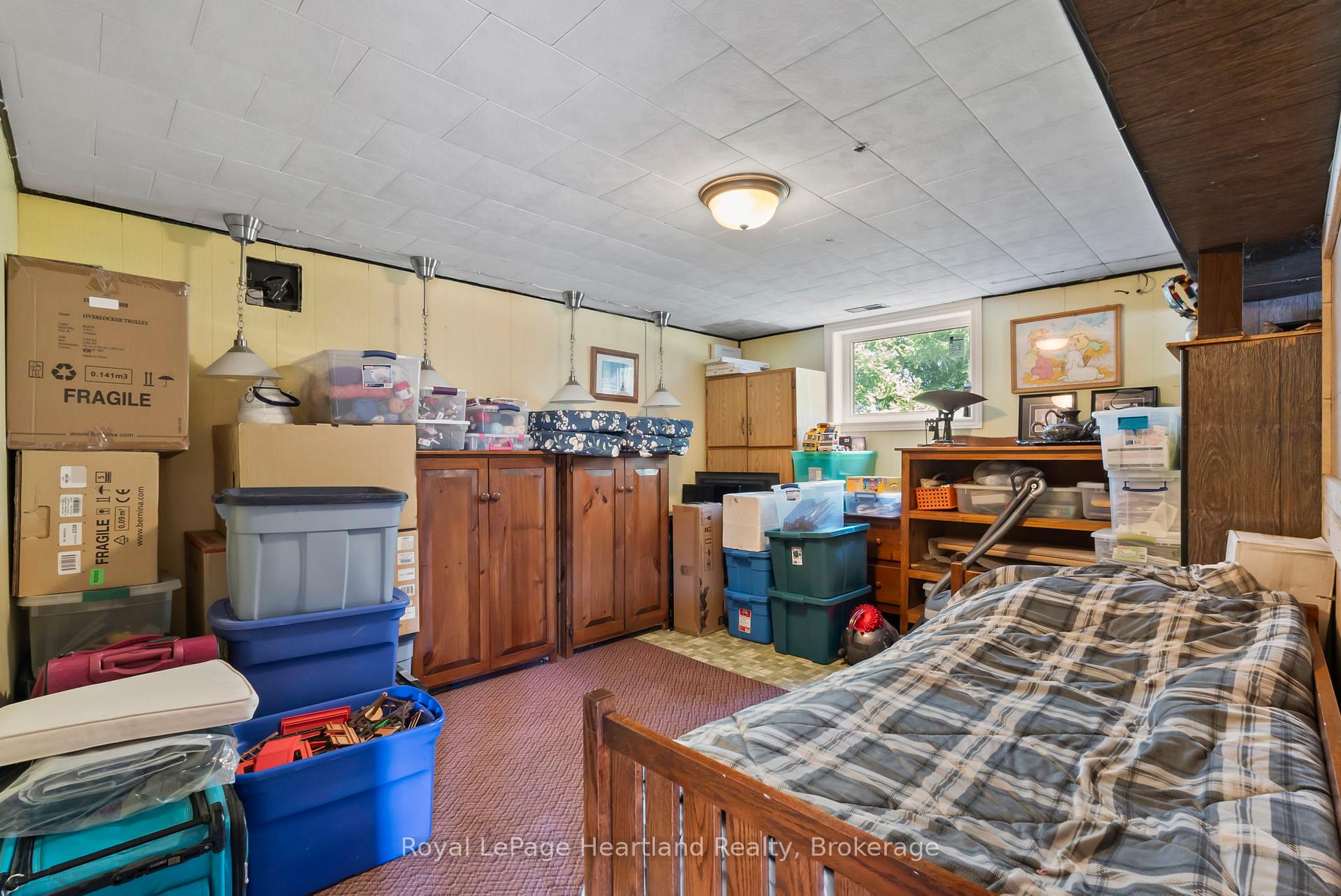 Photo 7 of 8715 Wellington Rd 7, Mapleton, Rural Mapleton — HOMEH