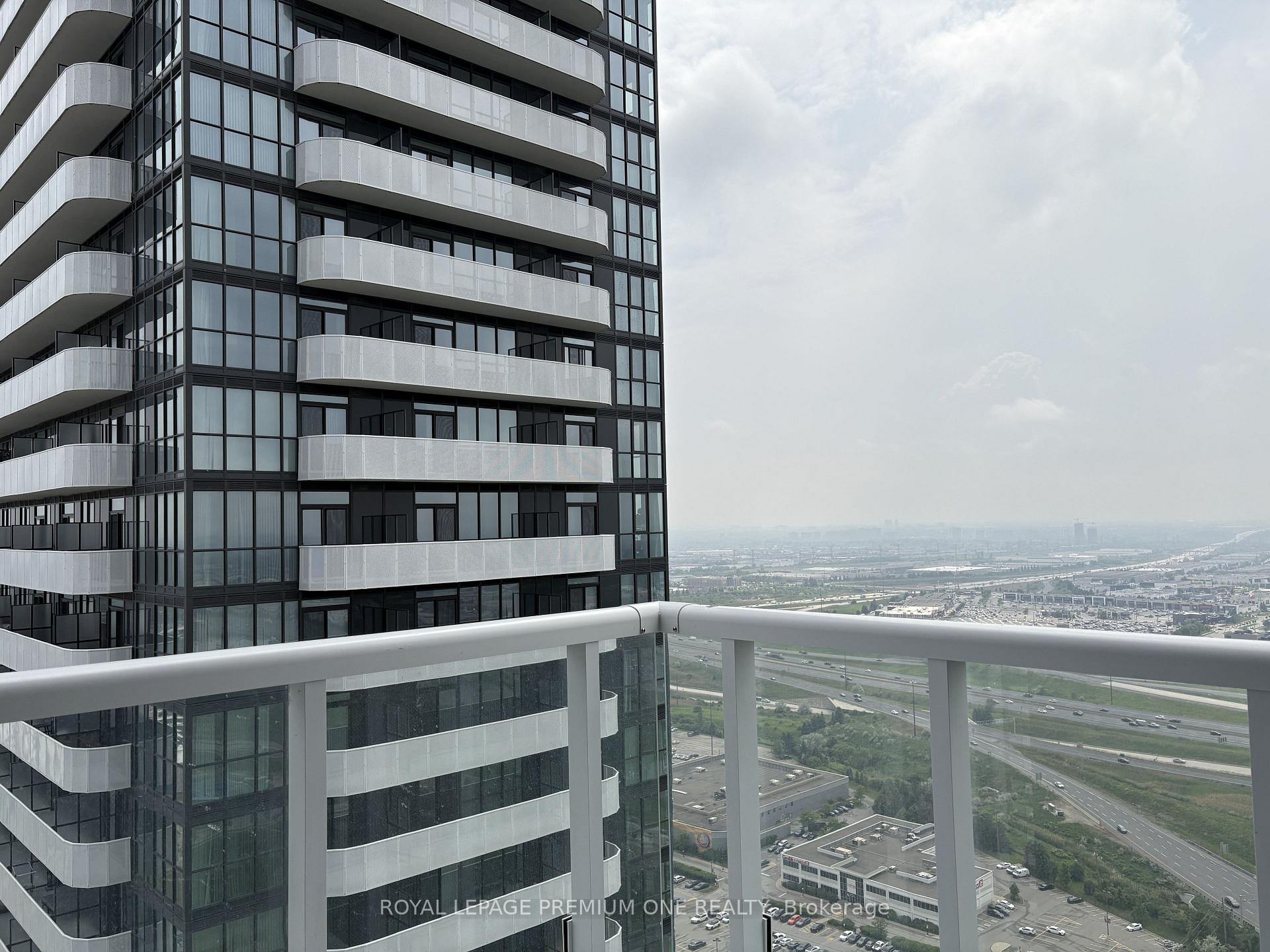 Photo 11 of Unit 4006, 225 Commerce Street, Vaughan, Vaughan Corporate Centre — HOMEH