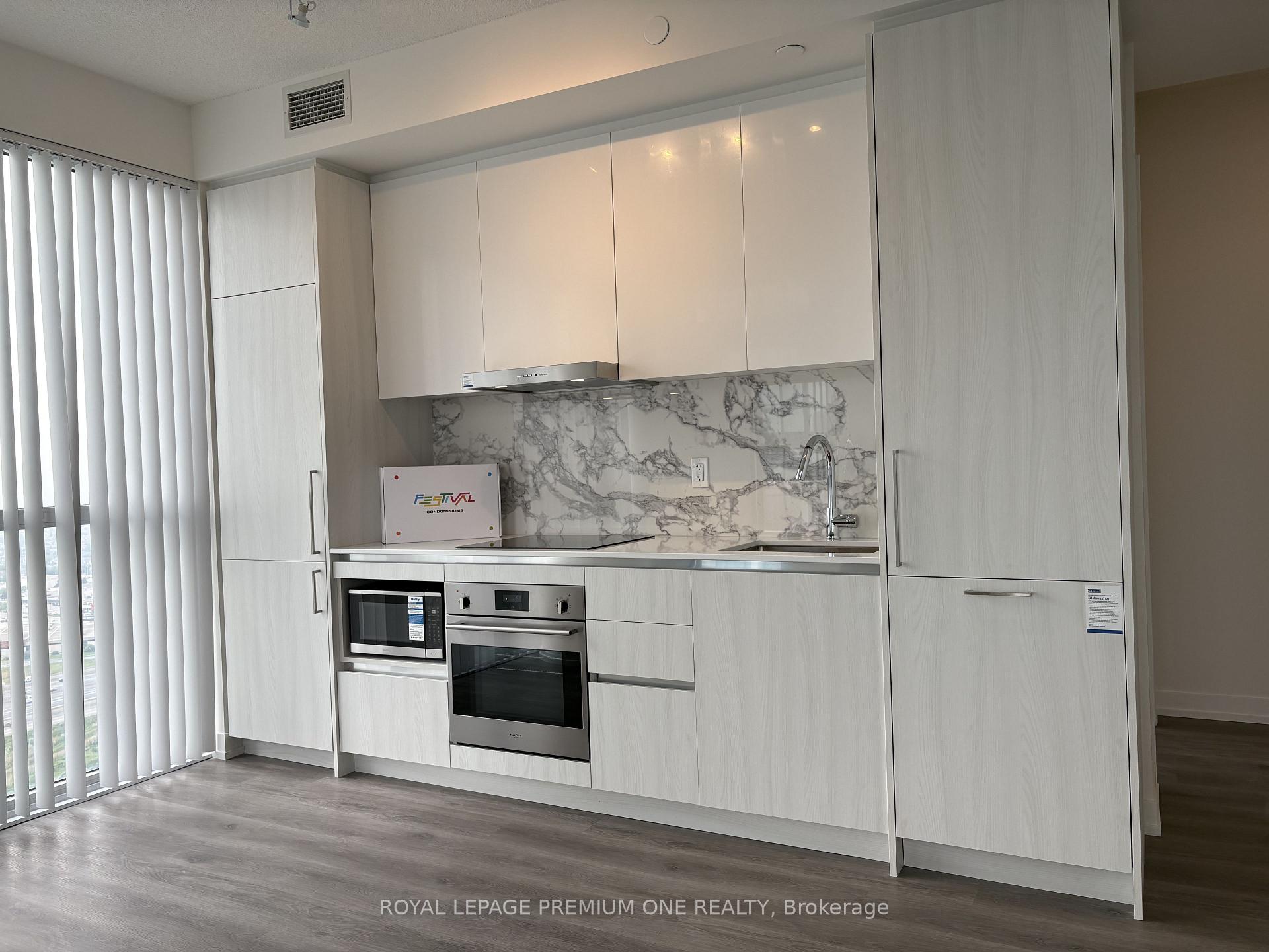 Photo 7 of Unit 4006, 225 Commerce Street, Vaughan, Vaughan Corporate Centre — HOMEH