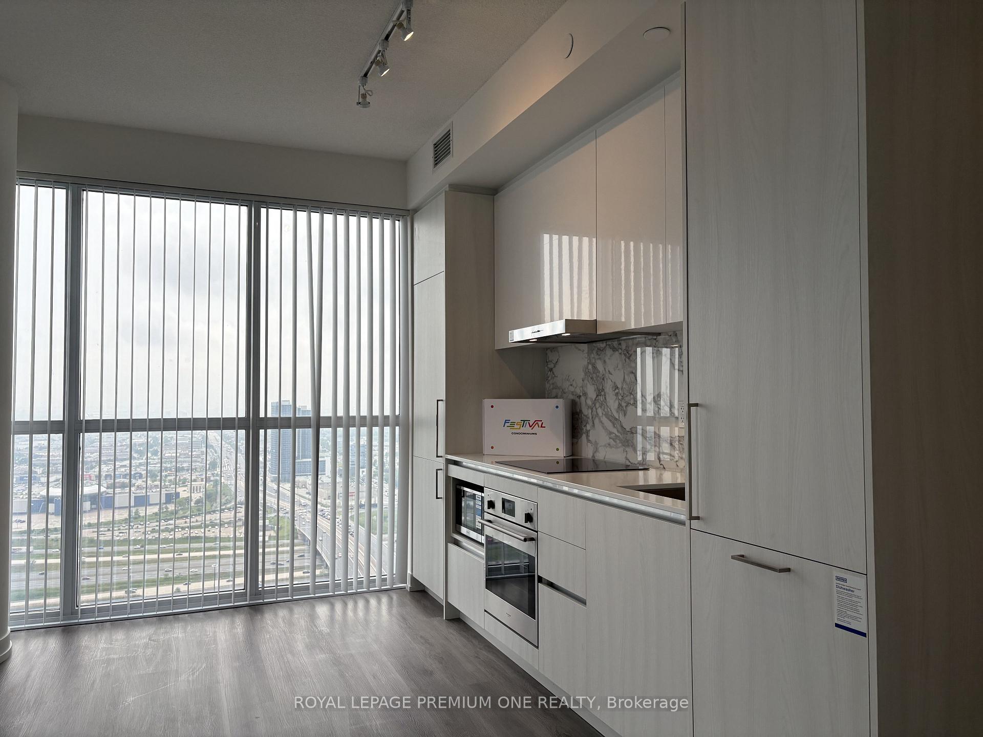 Photo 12 of Unit 4006, 225 Commerce Street, Vaughan, Vaughan Corporate Centre — HOMEH