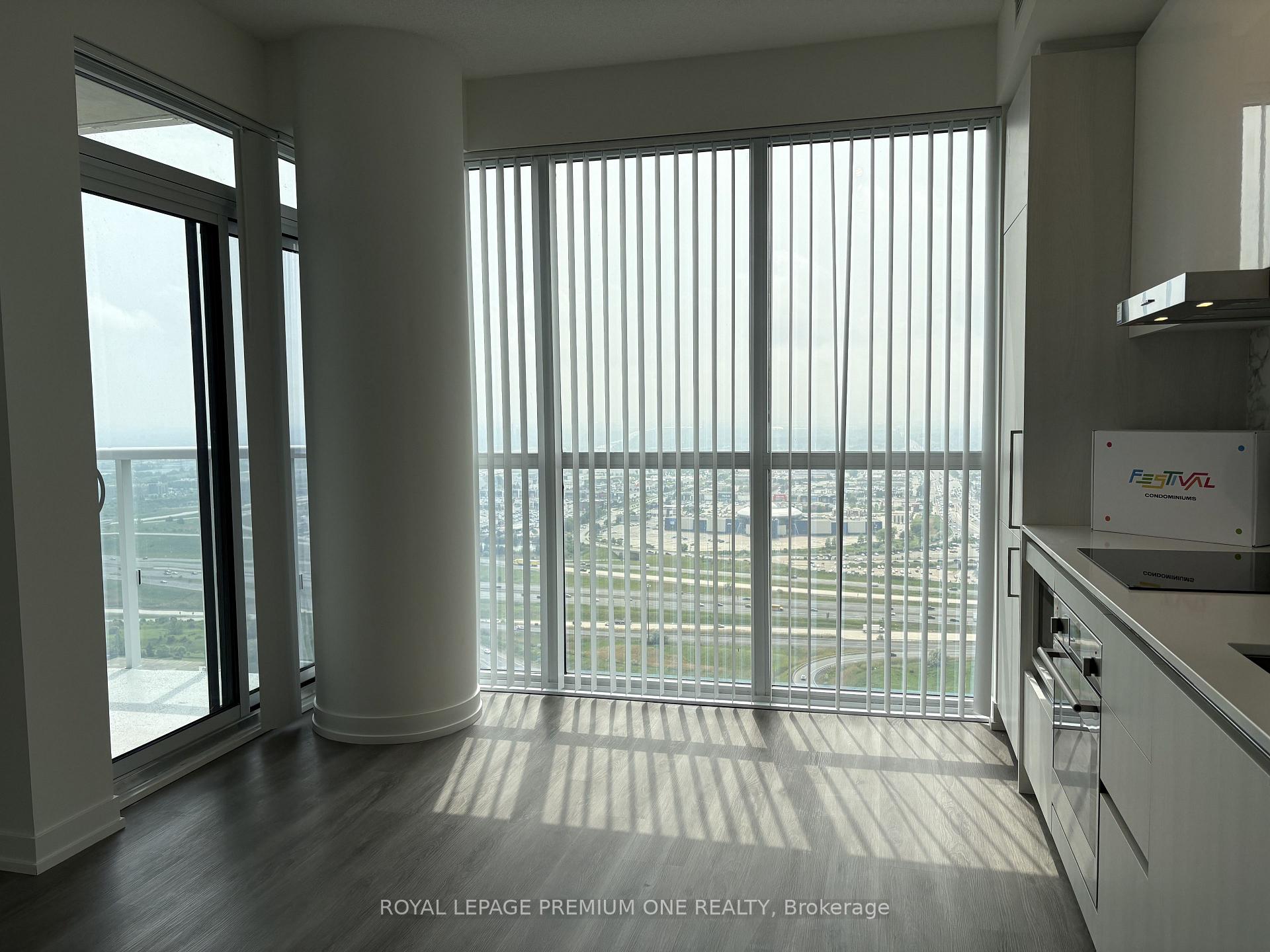 Photo 6 of Unit 4006, 225 Commerce Street, Vaughan, Vaughan Corporate Centre — HOMEH
