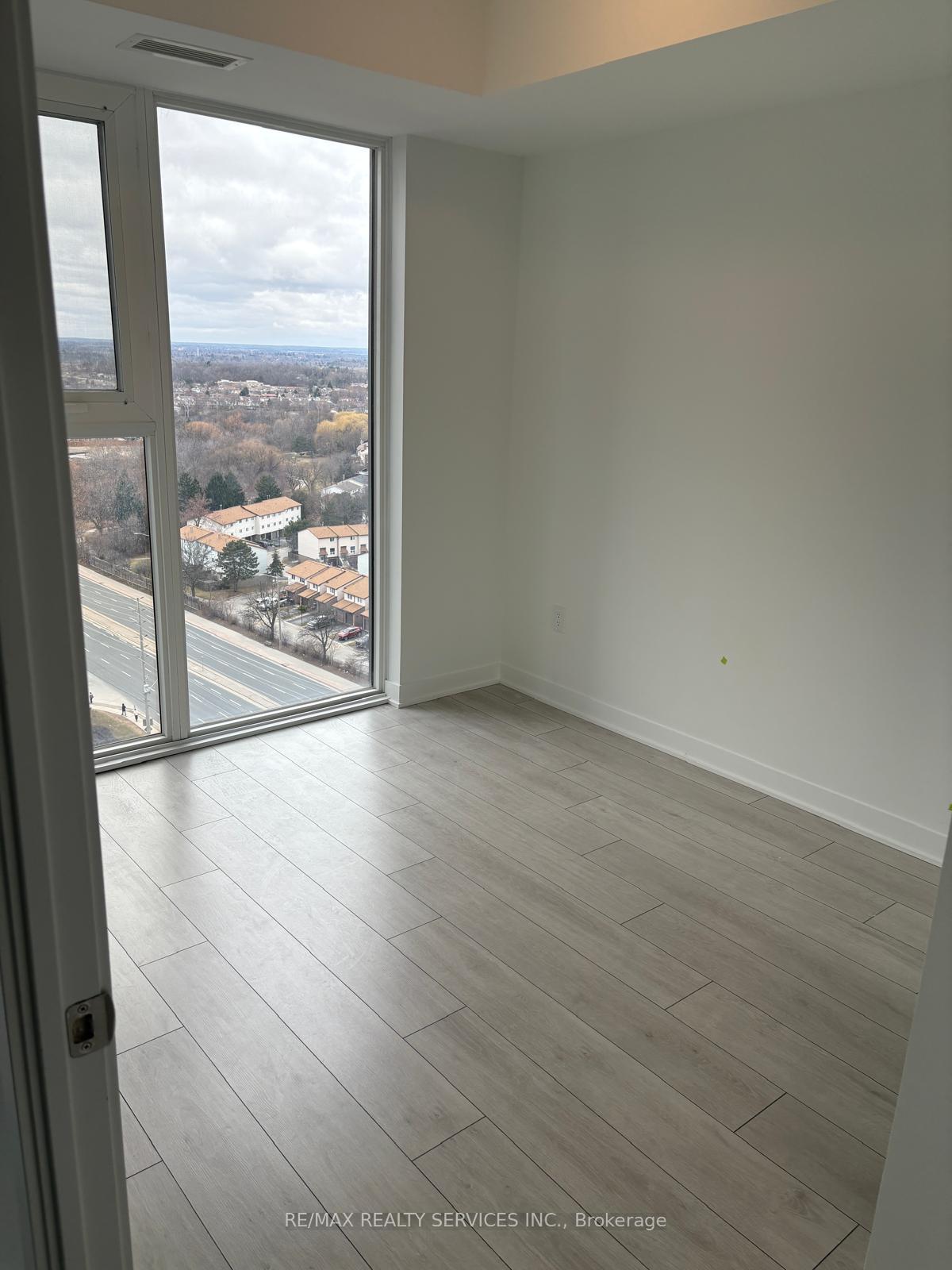 Photo 12 of Unit 1505, 260 Malta Avenue E, Brampton, Fletcher's Creek South — HOMEH