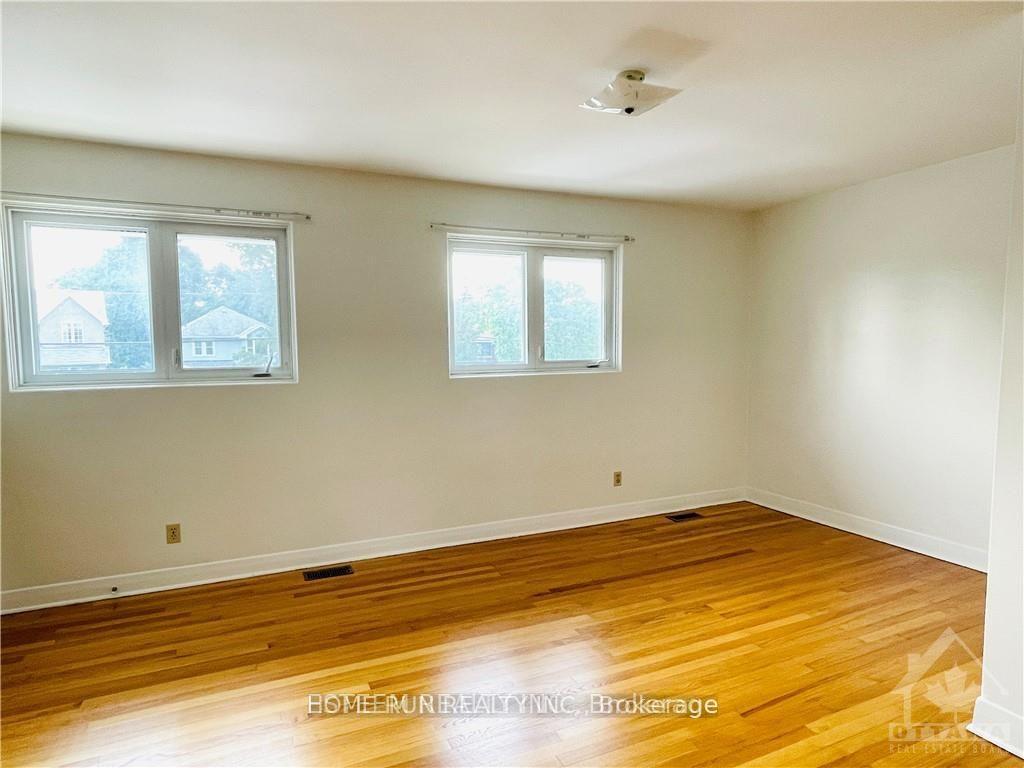 Photo 15 of 825 A Maitland Avenue, Ottawa, McKellar Heights — HOMEH