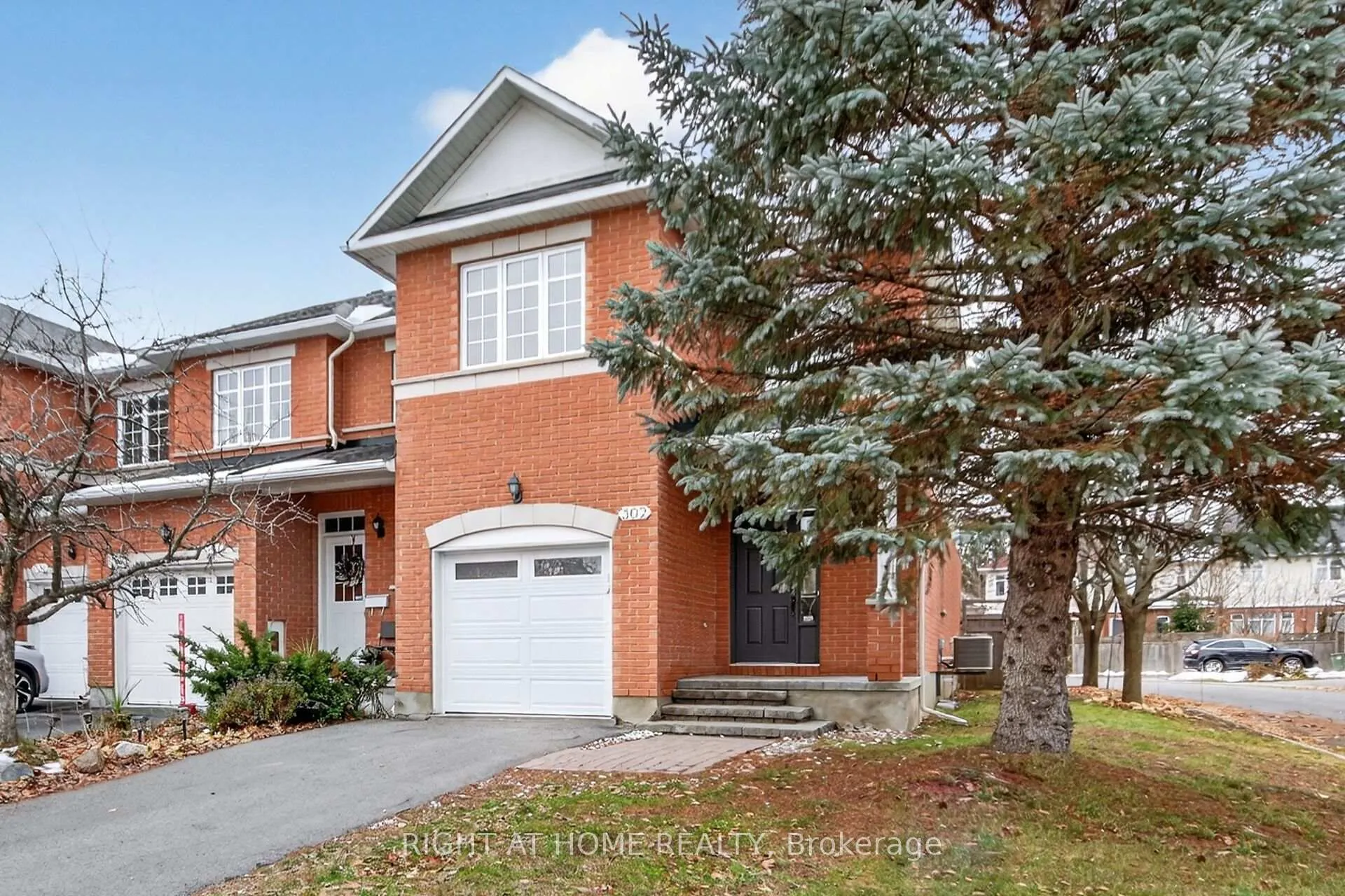 Photo 3 of 302 Goldridge Drive, Ottawa, Kanata - Kanata Lakes/Heritage Hills — HOMEH