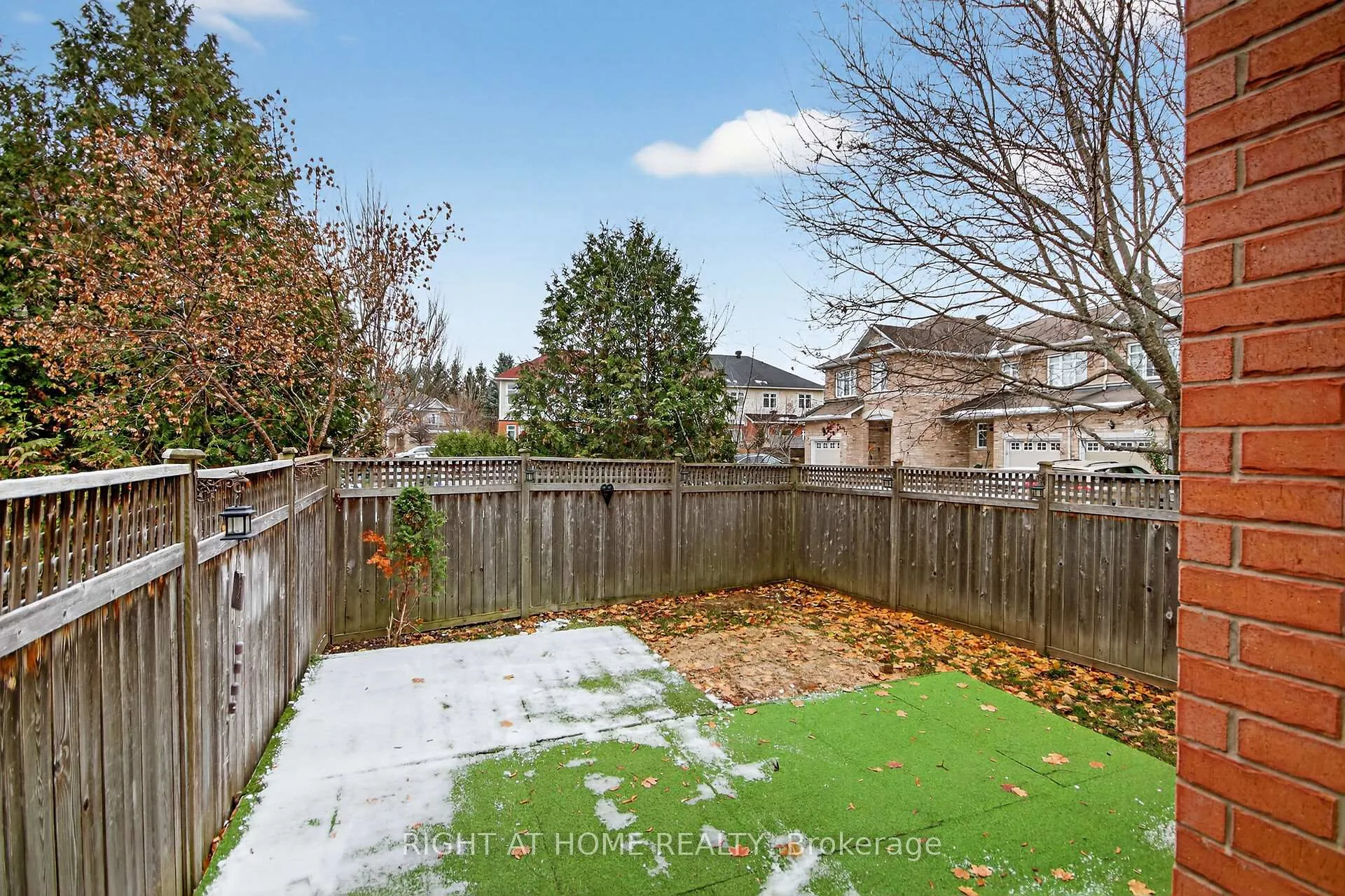 Photo 30 of 302 Goldridge Drive, Ottawa, Kanata - Kanata Lakes/Heritage Hills — HOMEH