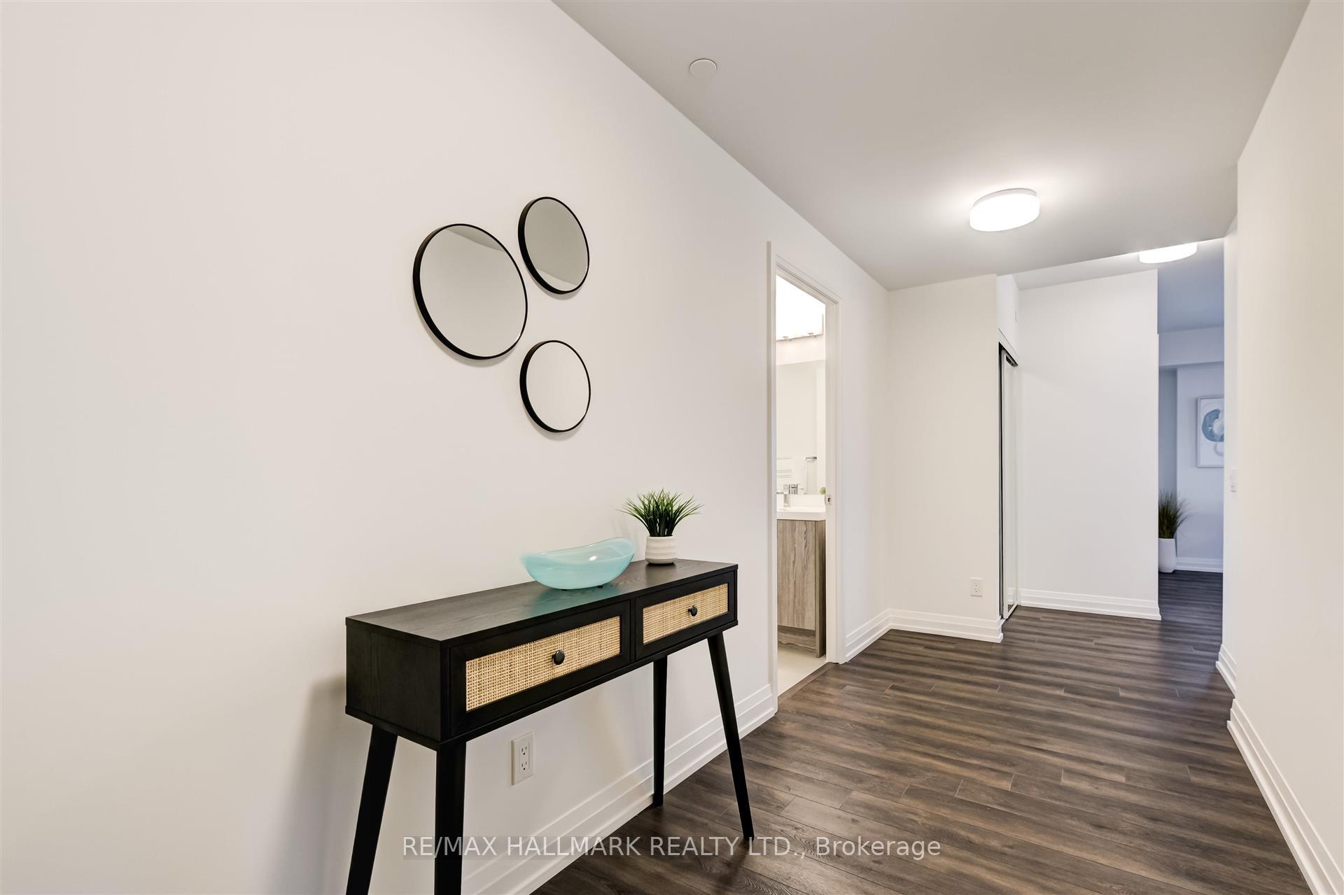 Photo 3 of Unit 2701, 286 Main Street, Toronto, East End-Danforth — HOMEH