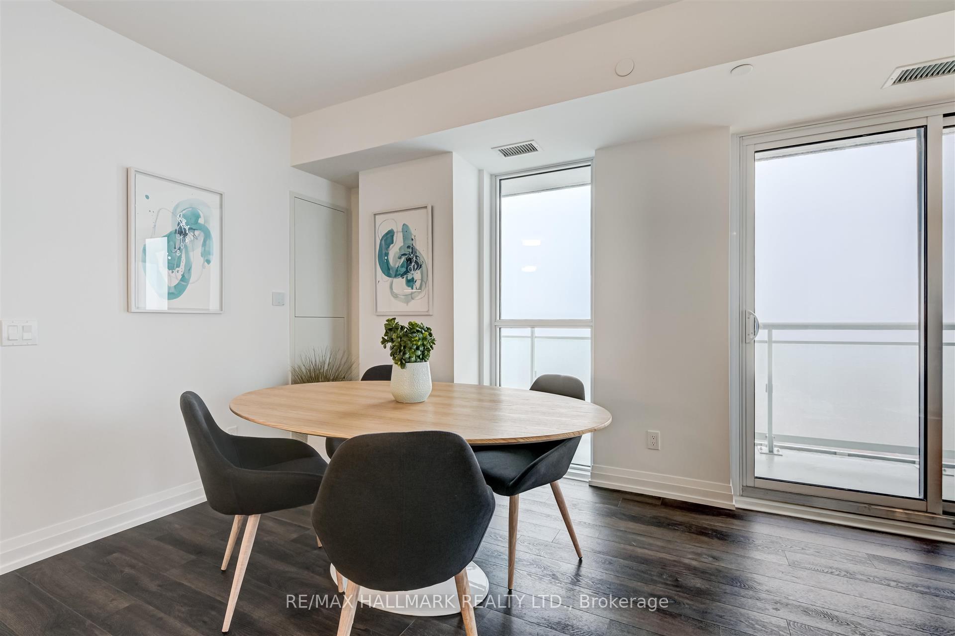 Photo 6 of Unit 2701, 286 Main Street, Toronto, East End-Danforth — HOMEH