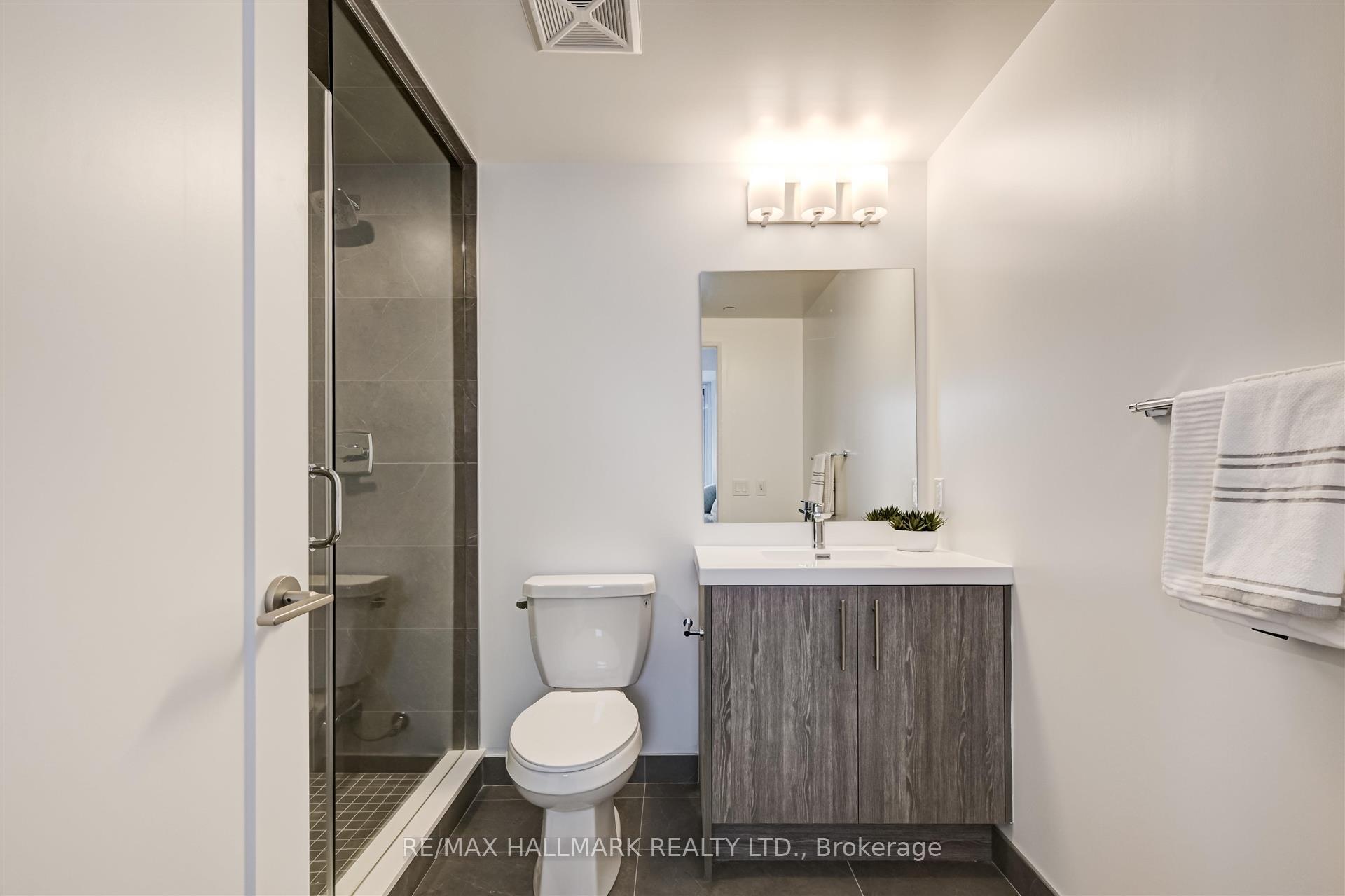 Photo 12 of Unit 2701, 286 Main Street, Toronto, East End-Danforth — HOMEH
