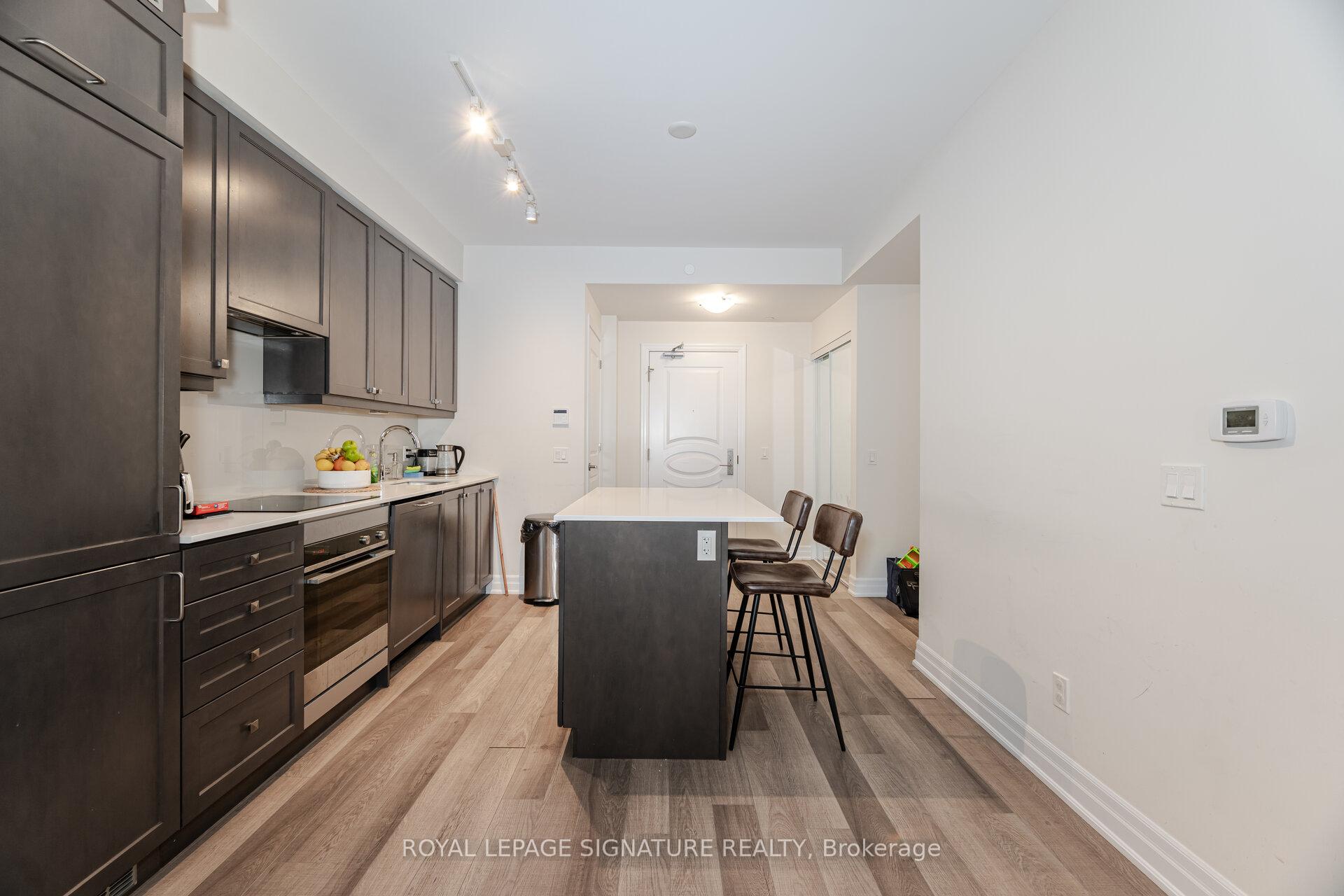 Photo 6 of Unit 308, 9085 Jane Street E, Vaughan, Concord — HOMEH