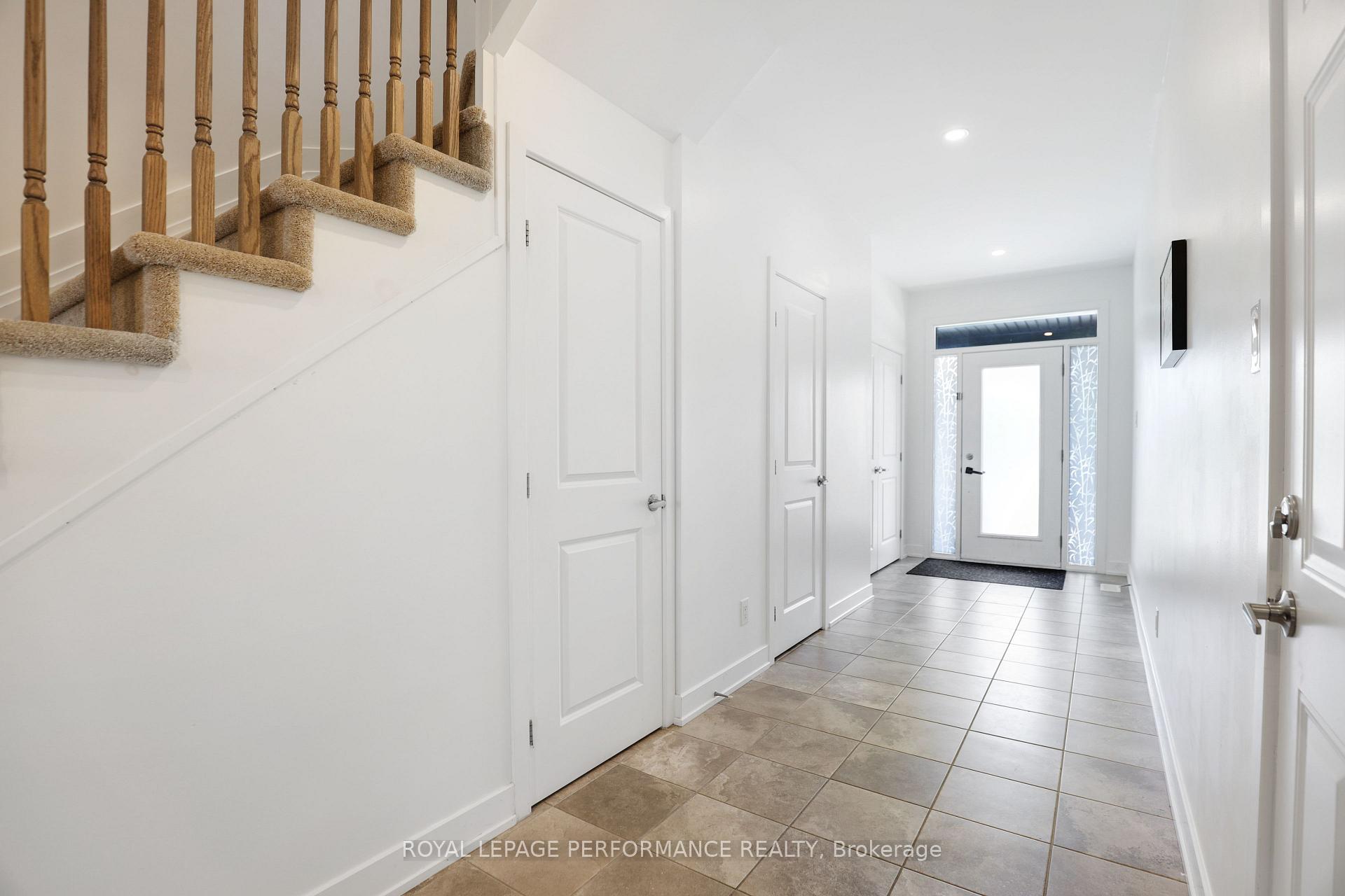 Photo 8 of 471 Fernside Street, Ottawa, Leitrim — HOMEH