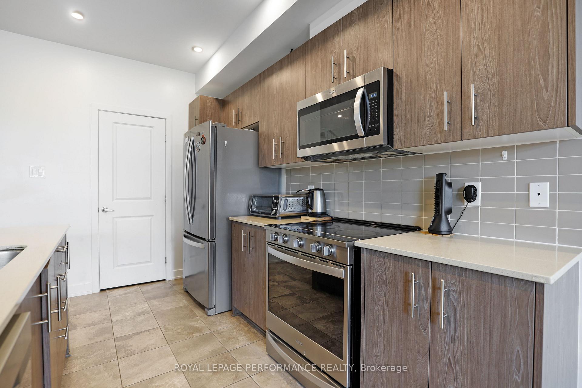 Photo 13 of 471 Fernside Street, Ottawa, Leitrim — HOMEH
