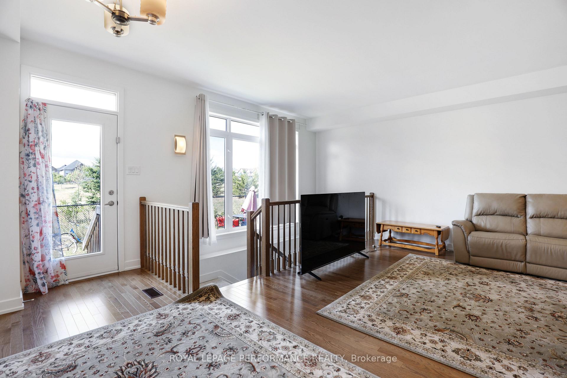 Photo 18 of 471 Fernside Street, Ottawa, Leitrim — HOMEH