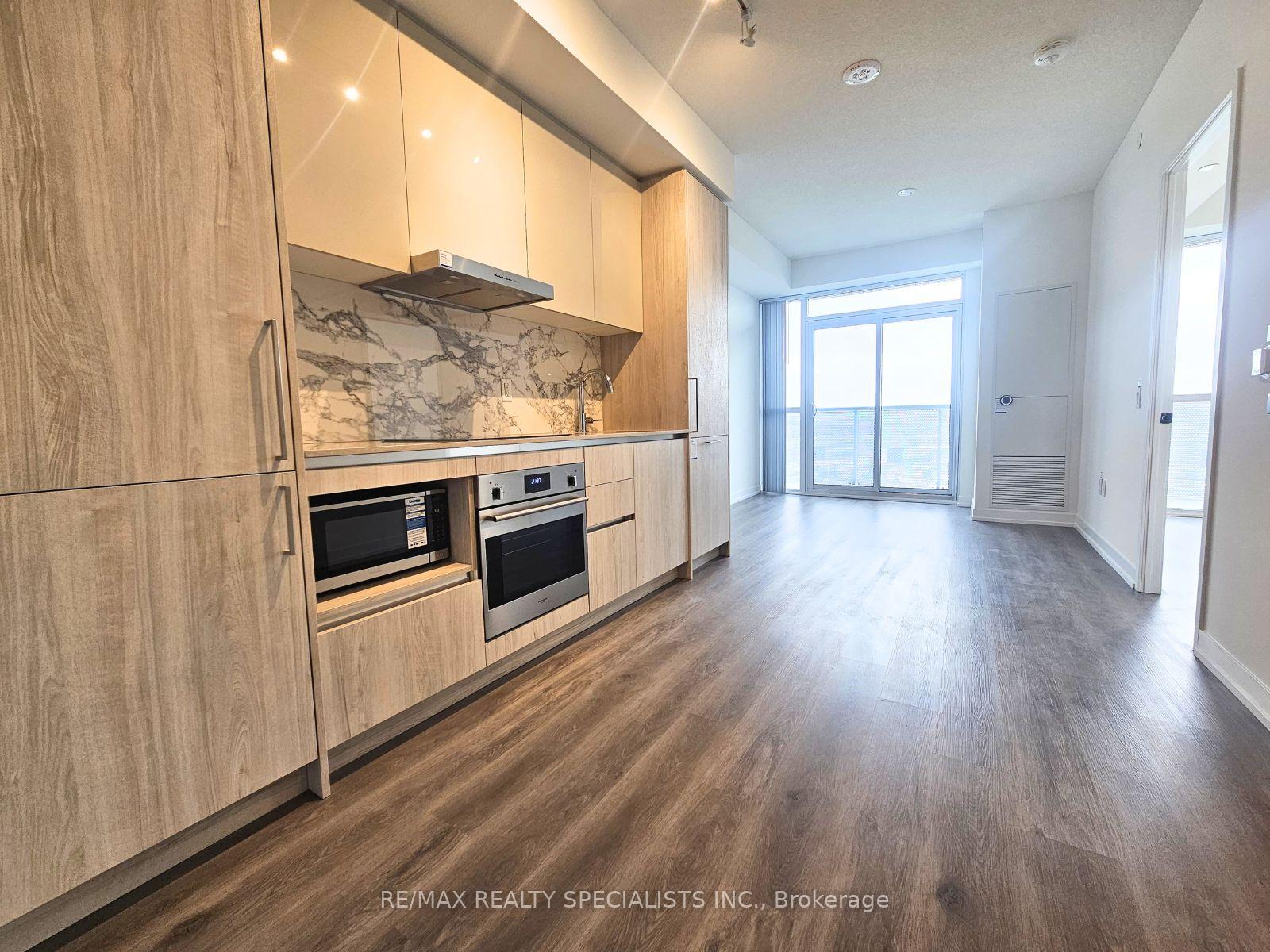 Photo 1 of Unit 4211, 225 Commerce Street, Vaughan, Vaughan Corporate Centre — HOMEH