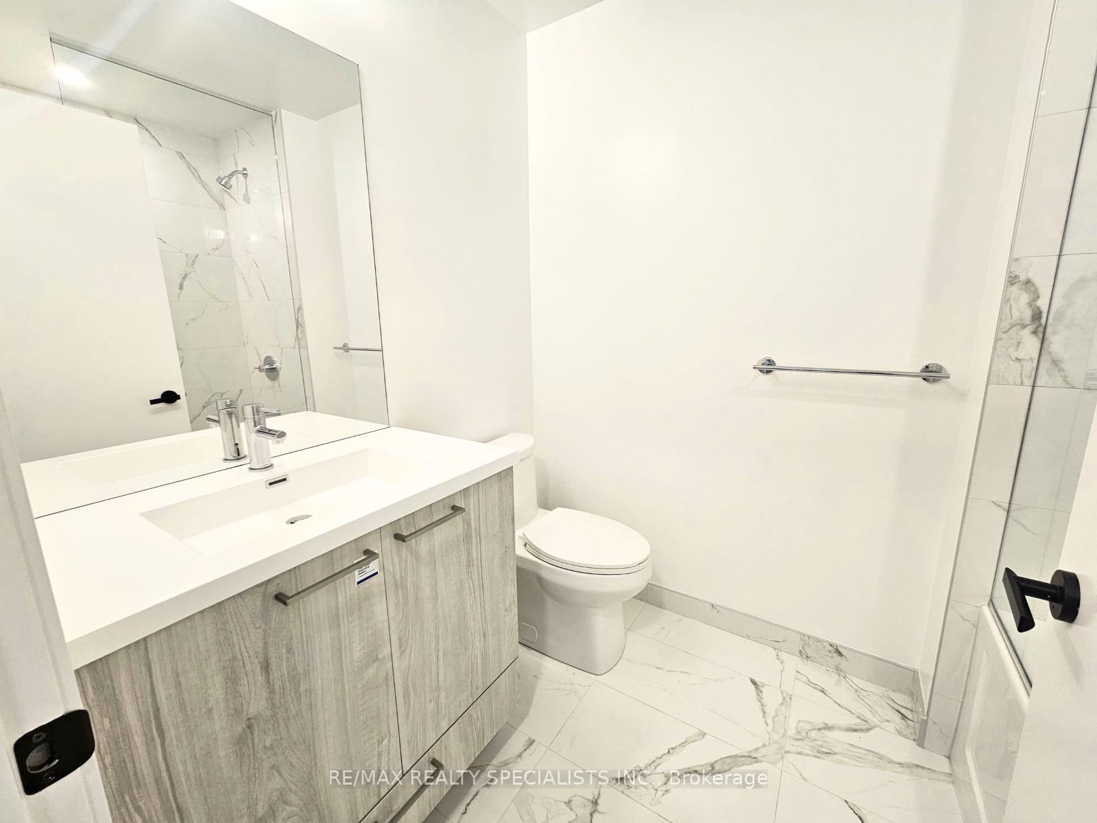 Photo 15 of Unit 4211, 225 Commerce Street, Vaughan, Vaughan Corporate Centre — HOMEH