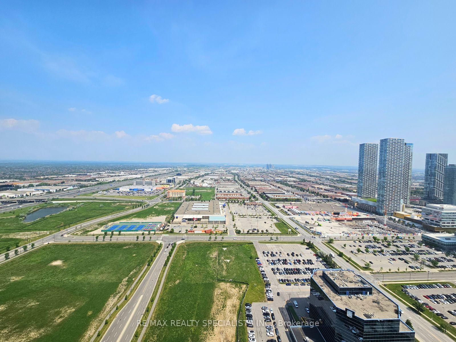 Photo 10 of Unit 4211, 225 Commerce Street, Vaughan, Vaughan Corporate Centre — HOMEH