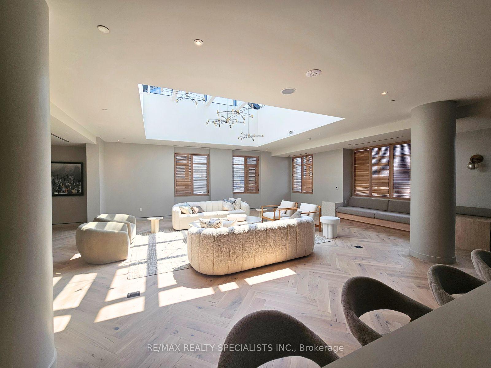 Photo 11 of Unit 4211, 225 Commerce Street, Vaughan, Vaughan Corporate Centre — HOMEH