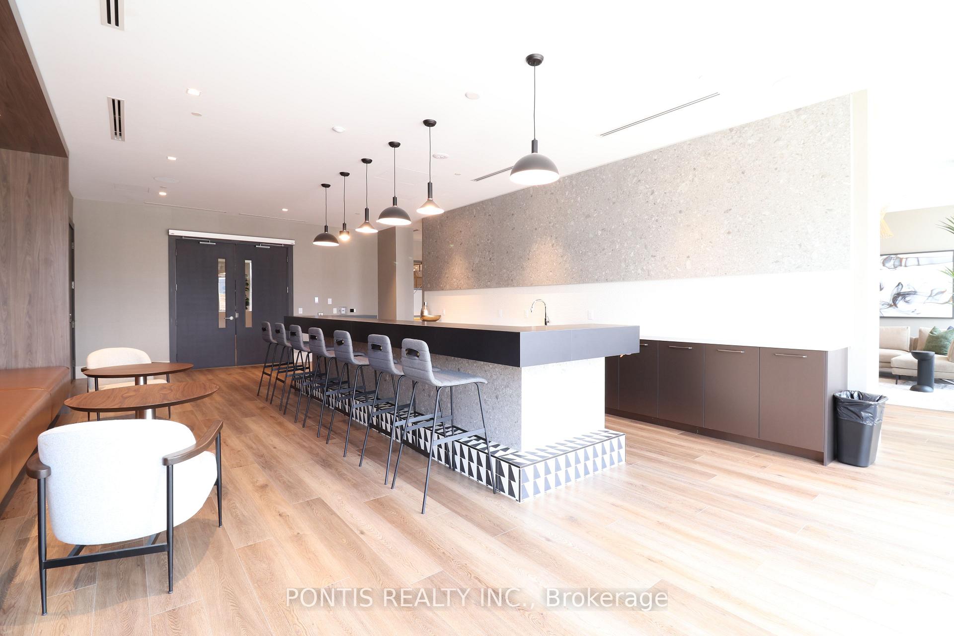 Photo 17 of Unit 2018, 2545 Simcoe Street N, Oshawa, Windfields — HOMEH