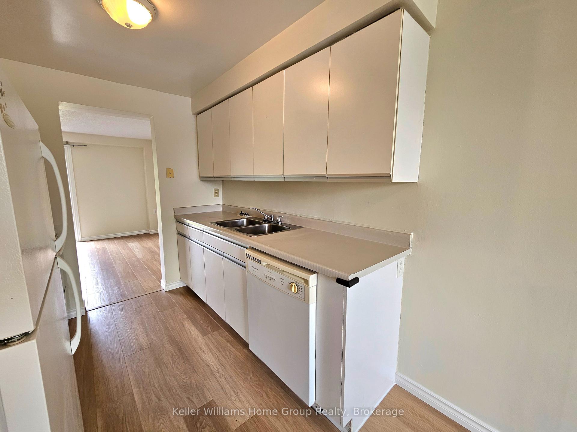 Photo 4 of Unit 16, 40 Imperial Road, Guelph, Willow West/Sugarbush/West Acres — HOMEH