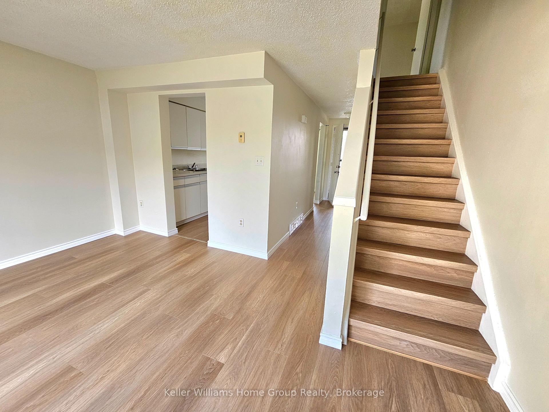 Photo 10 of Unit 16, 40 Imperial Road, Guelph, Willow West/Sugarbush/West Acres — HOMEH