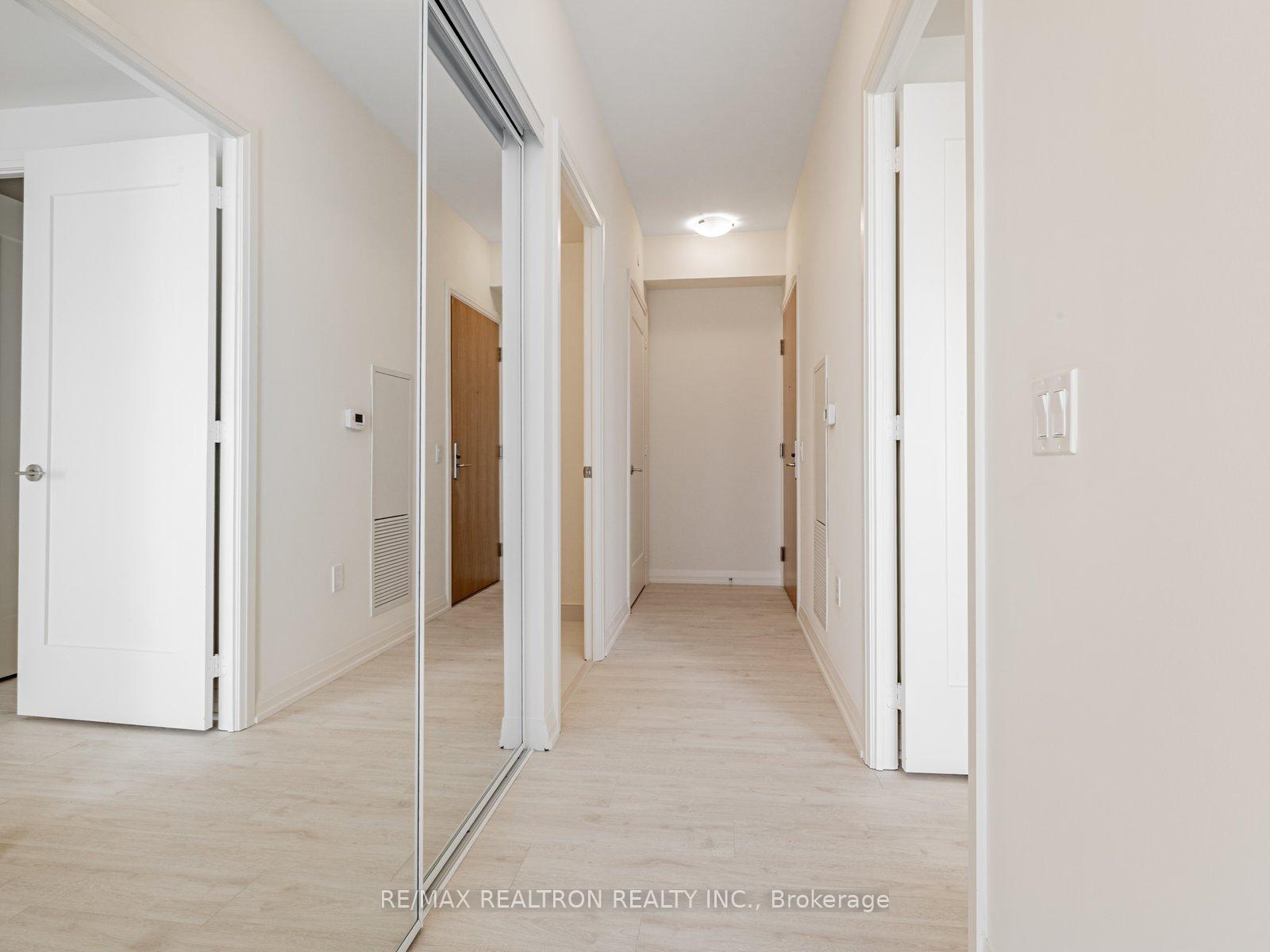 Photo 4 of Unit 2315, 8960 Jane Street, Vaughan, Concord — HOMEH