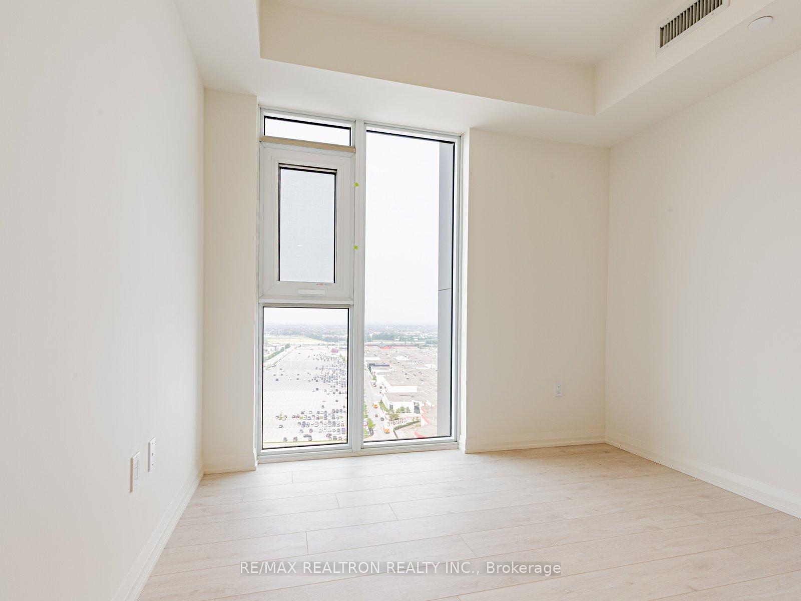 Photo 8 of Unit 2315, 8960 Jane Street, Vaughan, Concord — HOMEH