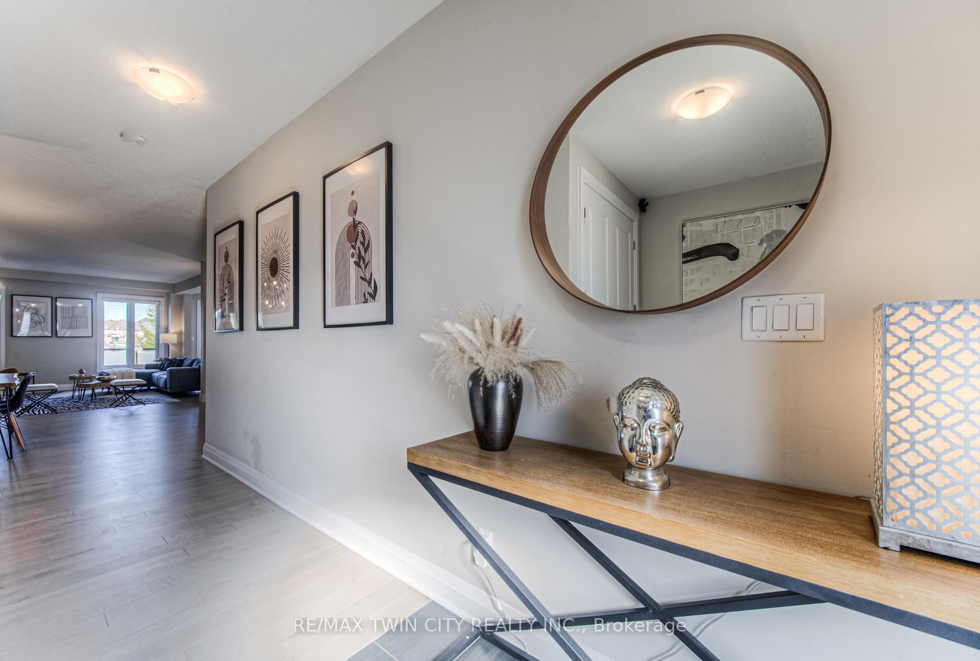 Photo 6 of 904 Thomas Pedder Court, Kitchener — HOMEH