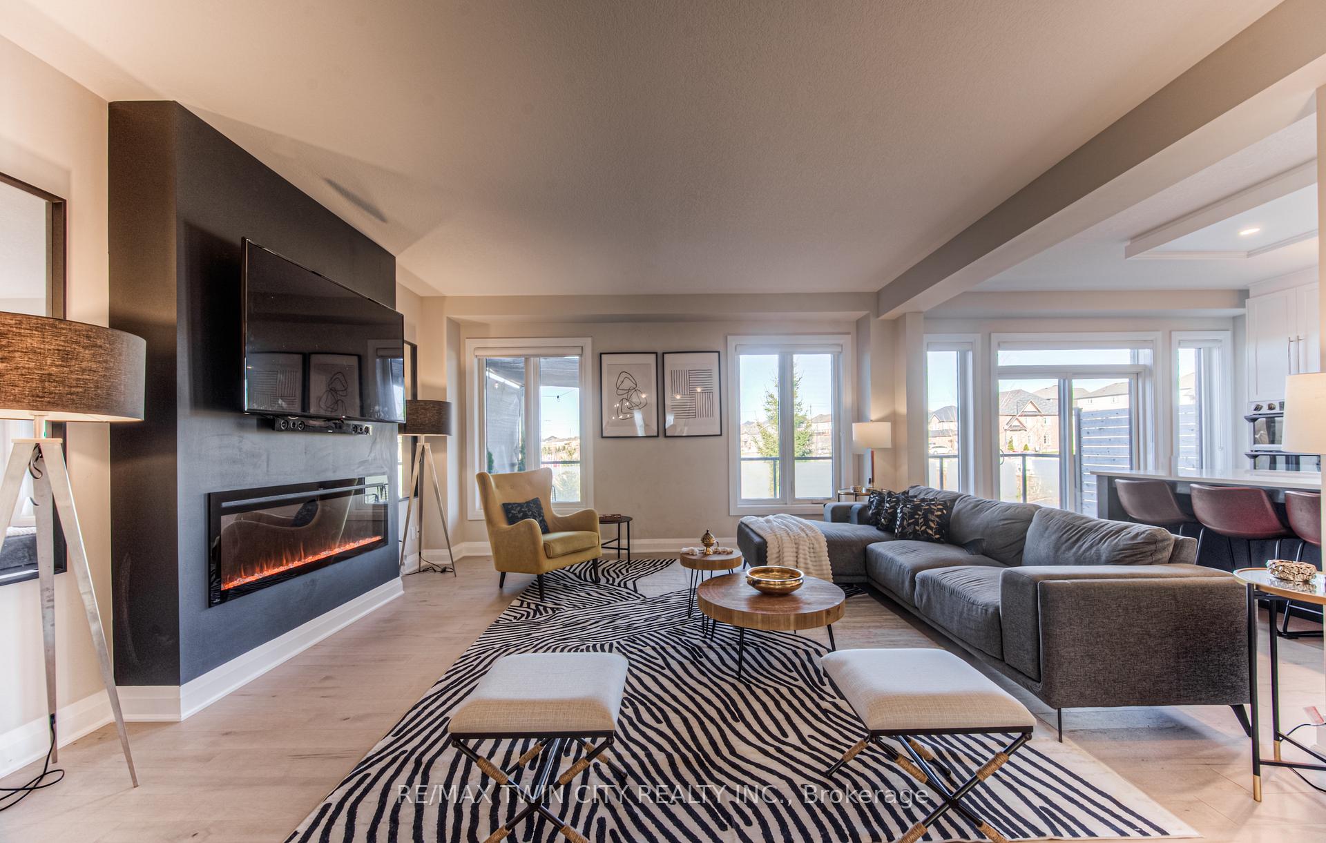 Photo 9 of 904 Thomas Pedder Court, Kitchener — HOMEH