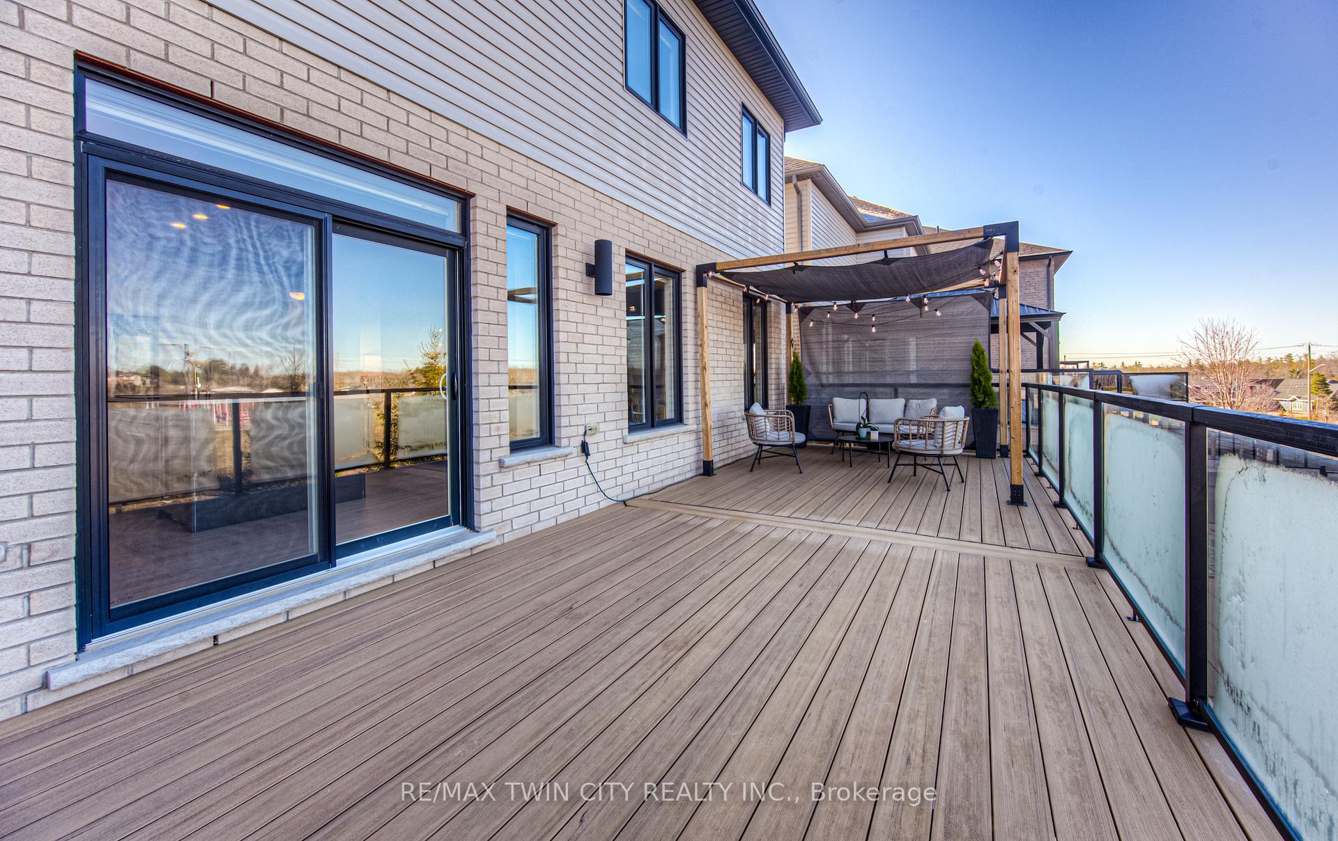 Photo 15 of 904 Thomas Pedder Court, Kitchener — HOMEH