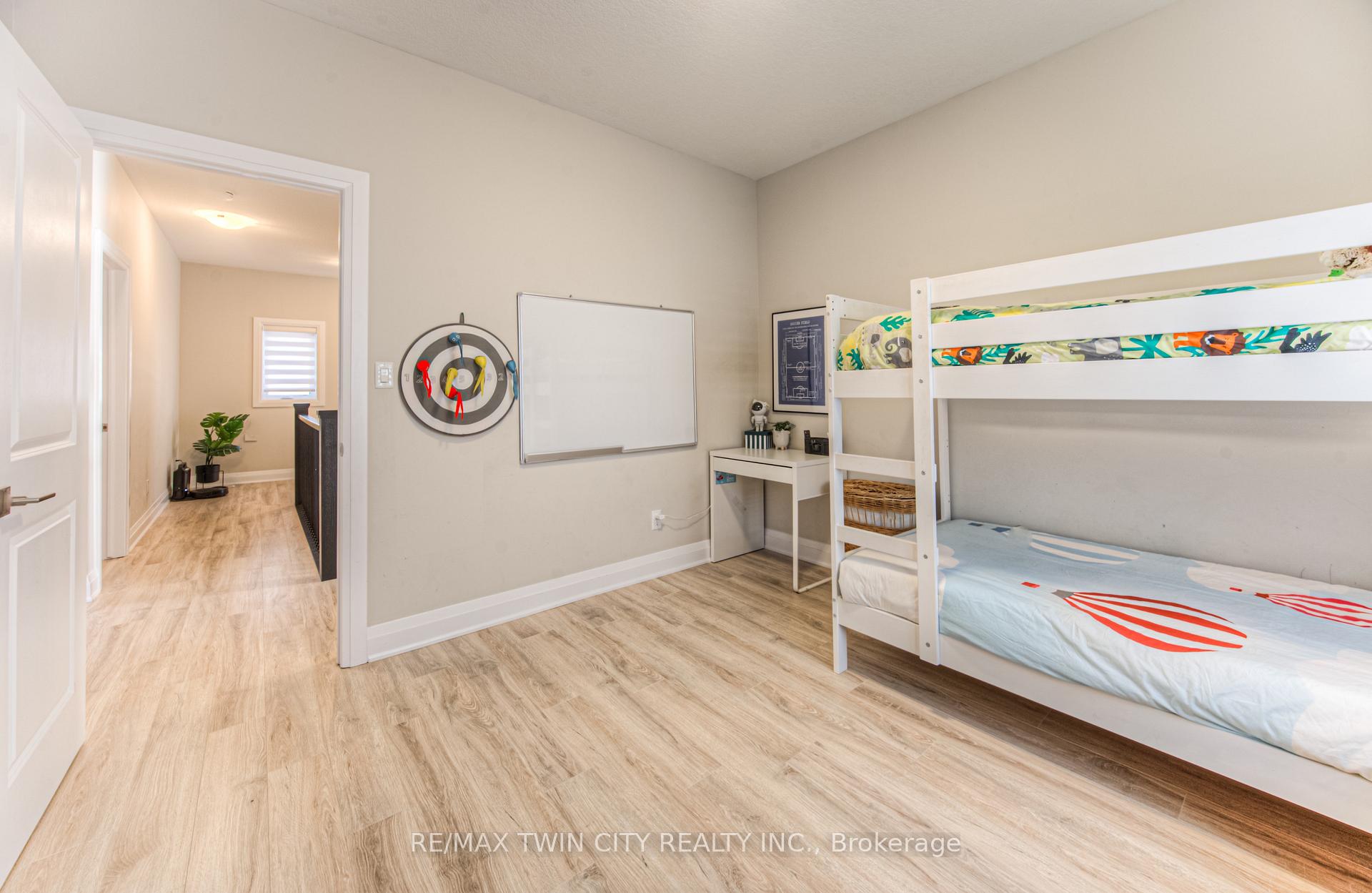 Photo 30 of 904 Thomas Pedder Court, Kitchener — HOMEH