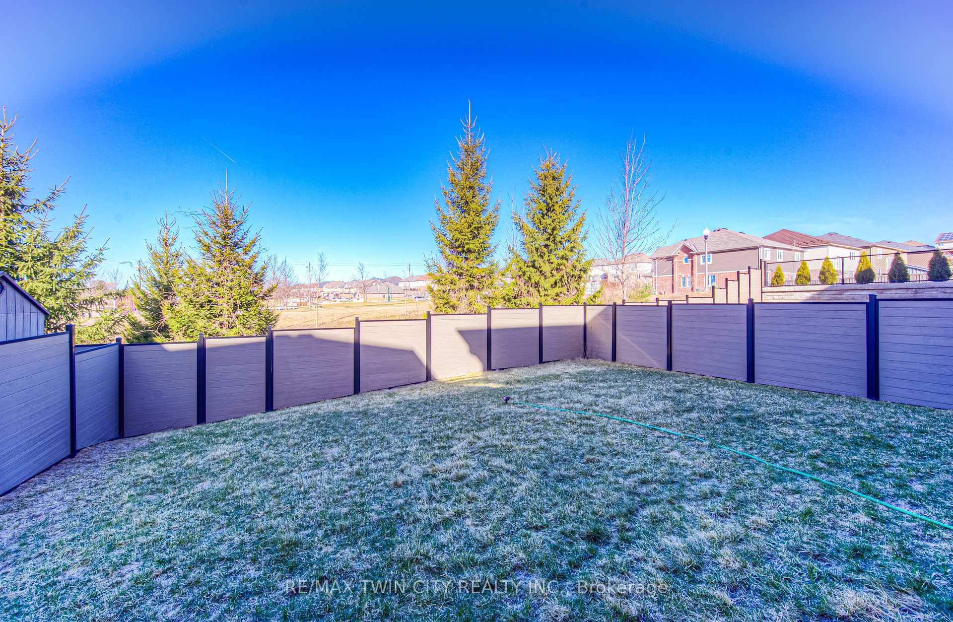 Photo 39 of 904 Thomas Pedder Court, Kitchener — HOMEH