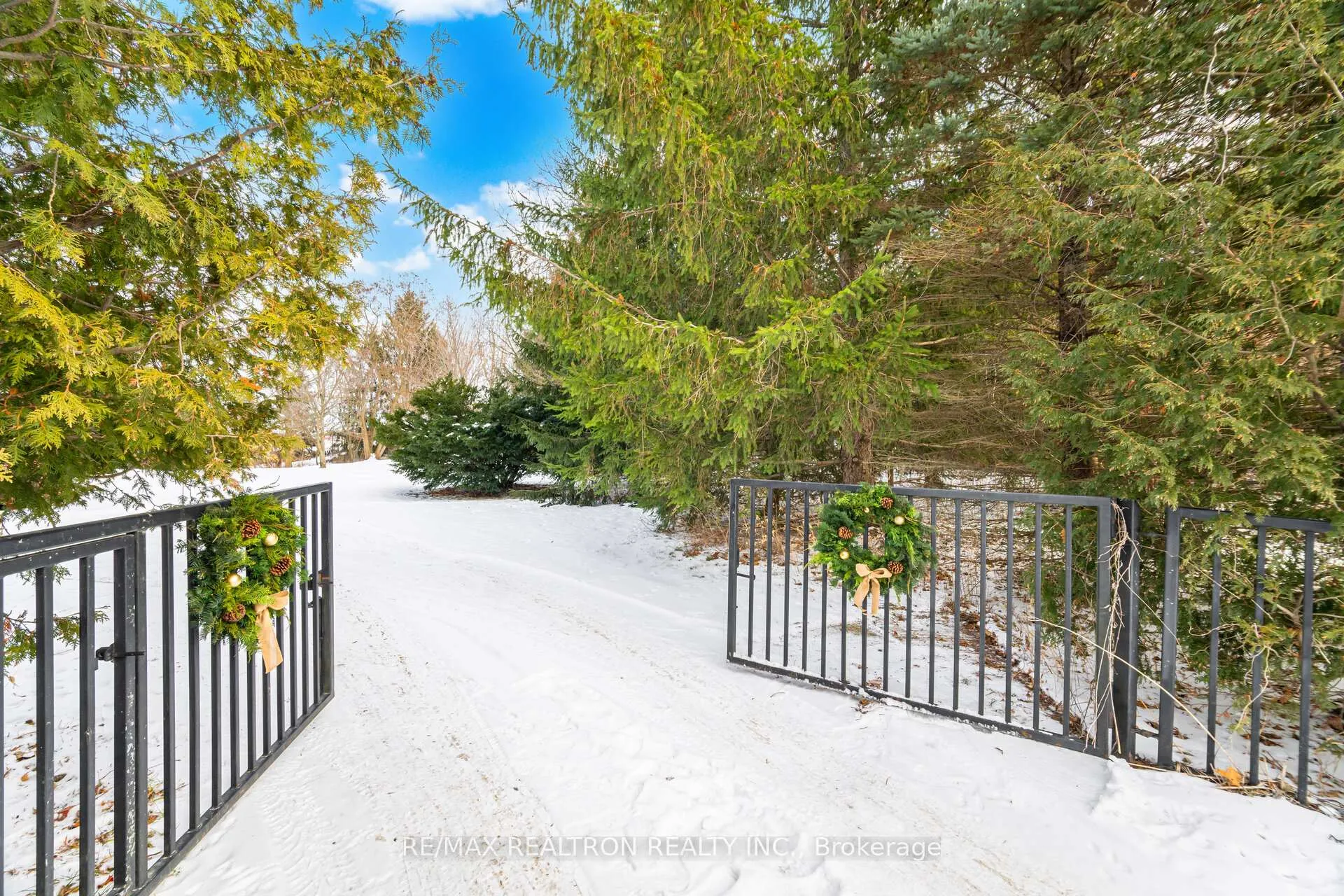 Photo 2 of 17145 Caledon King Townline, King, Rural King — HOMEH