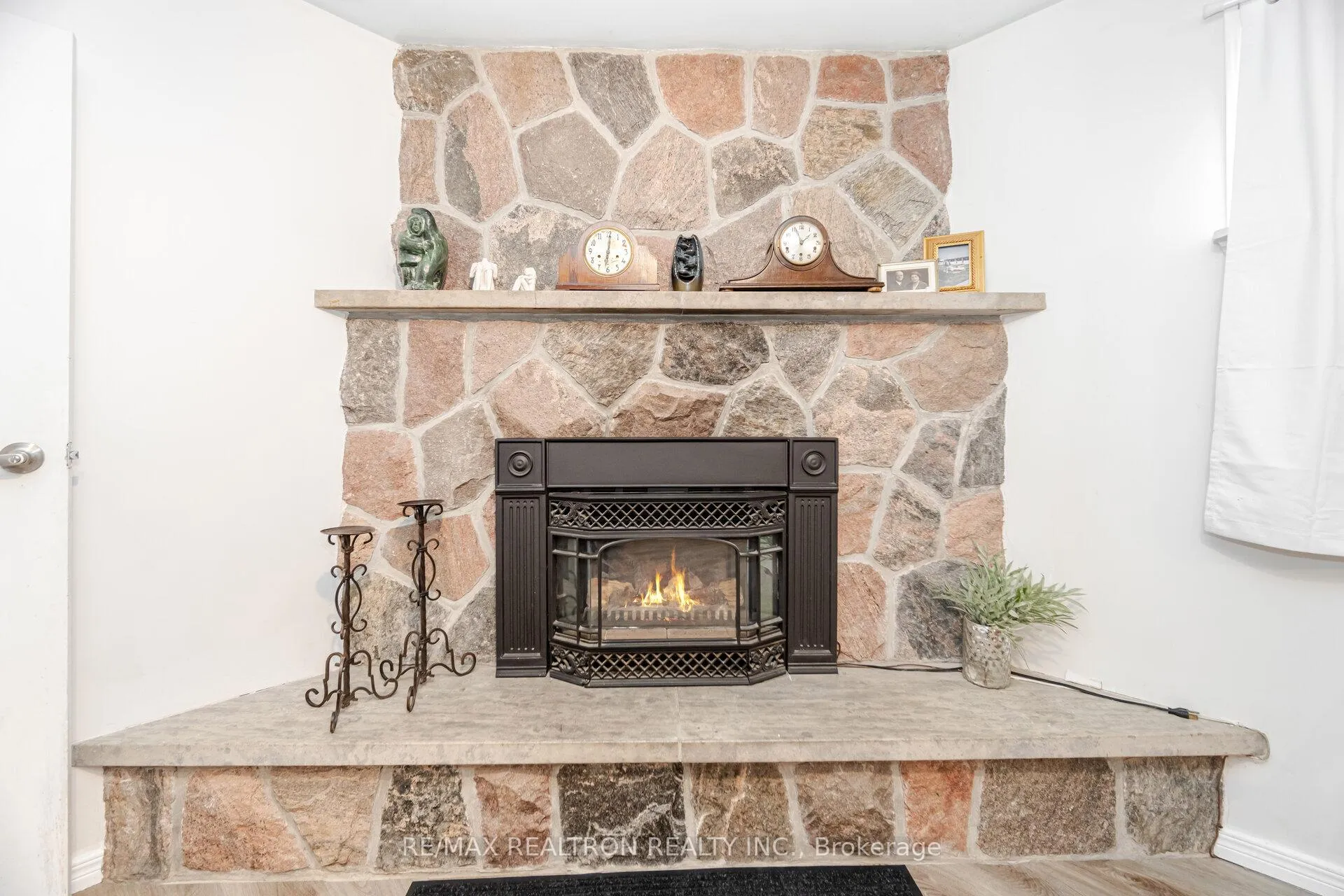 Photo 20 of 17145 Caledon King Townline, King, Rural King — HOMEH