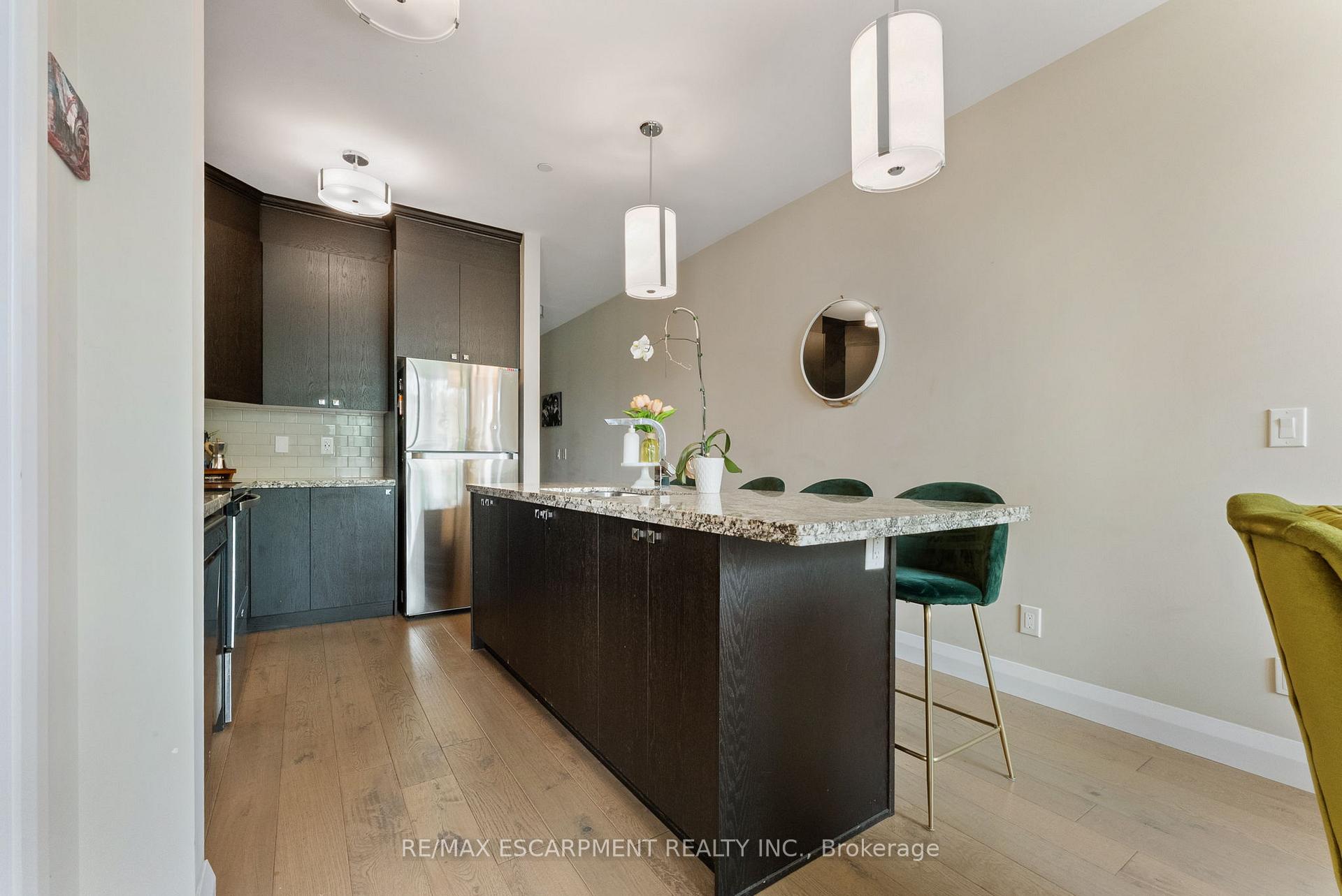 Photo 10 of Unit 502, 101 Locke Street S, Hamilton, Kirkendall — HOMEH